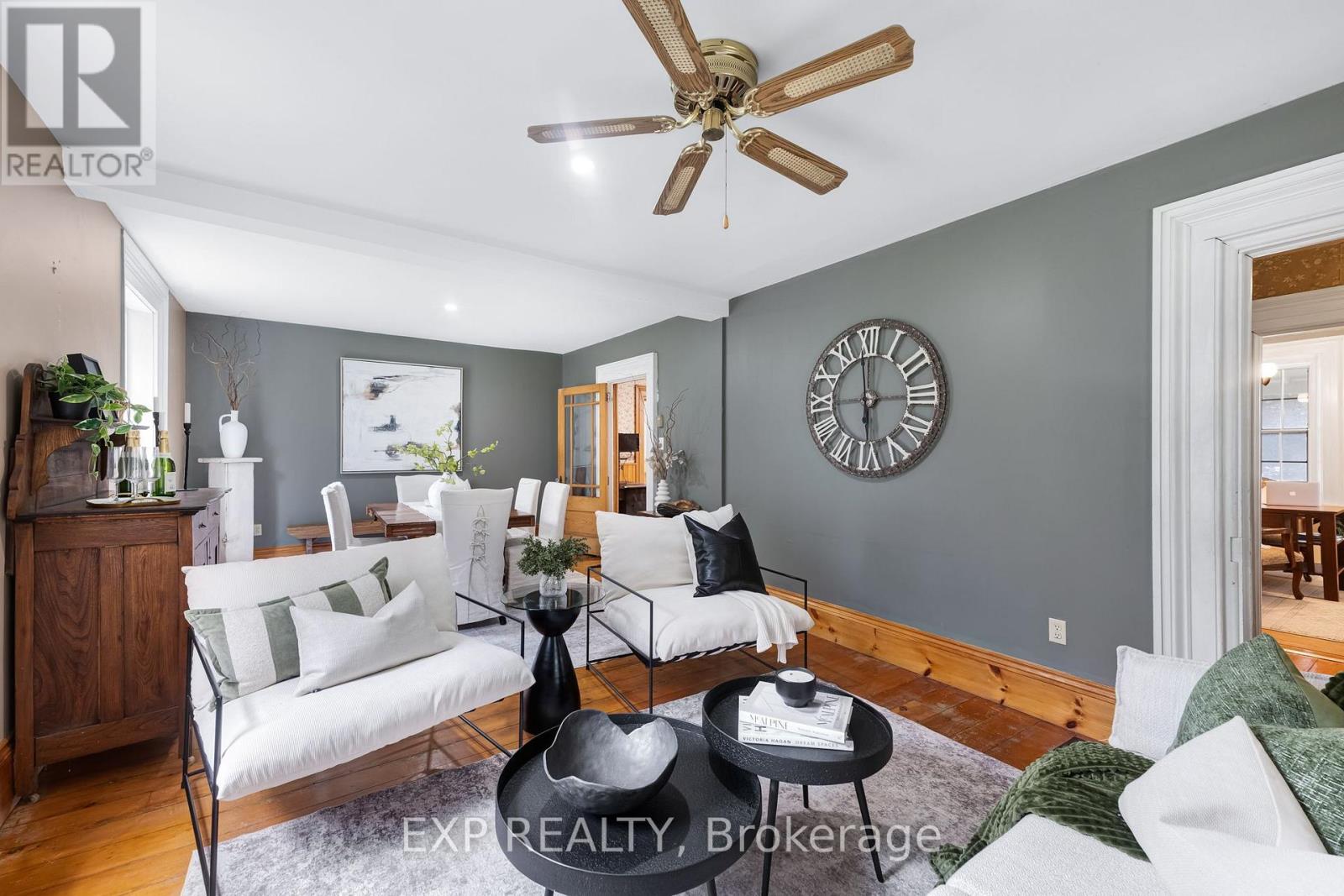 18611 Leslie Street, East Gwillimbury (Sharon), Ontario  L0G 1V0 - Photo 8 - N13860826