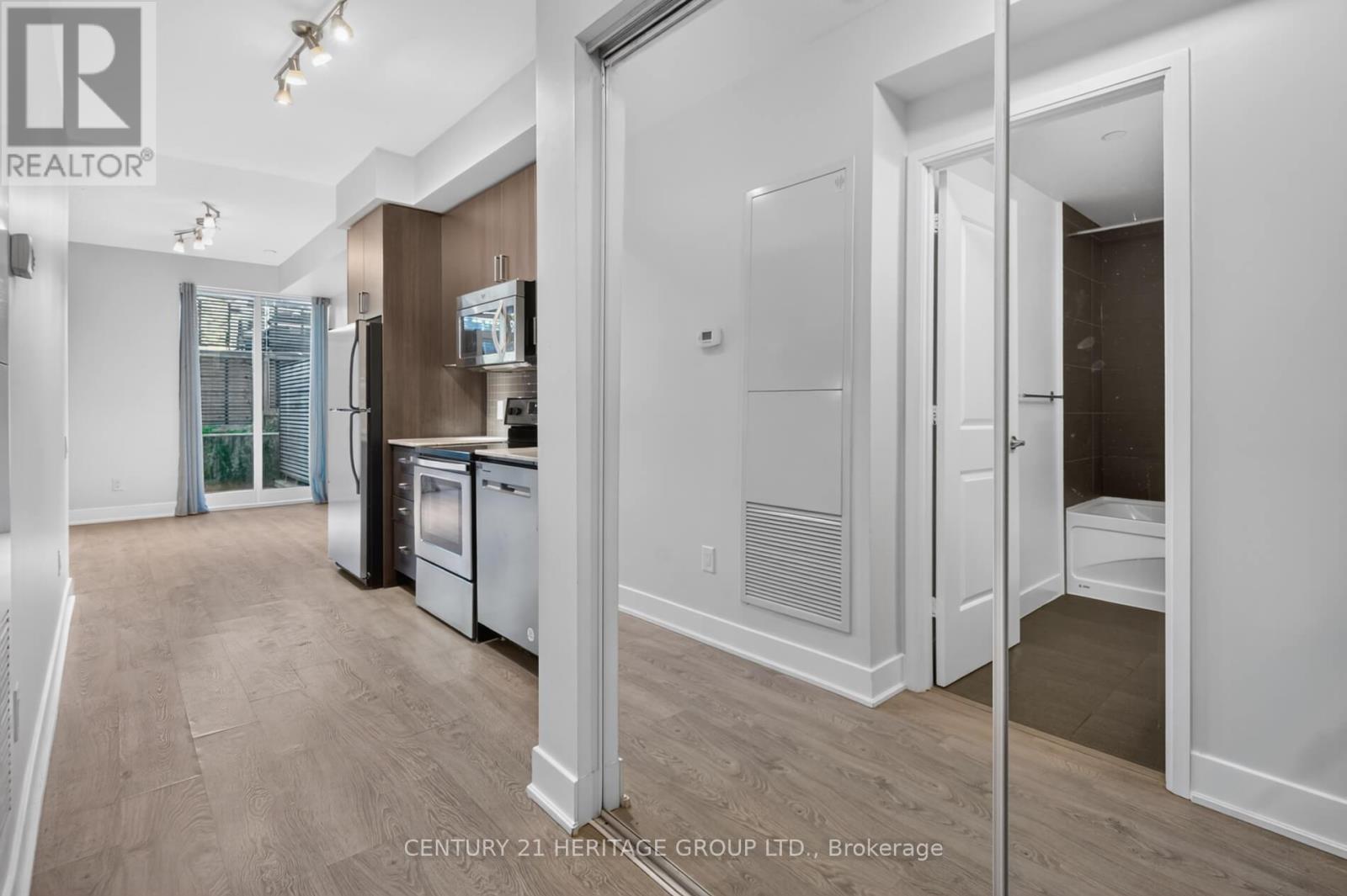116 - 7608 Yonge Street, Vaughan, Ontario  L4J 0J5 - Photo 5 - N13860846