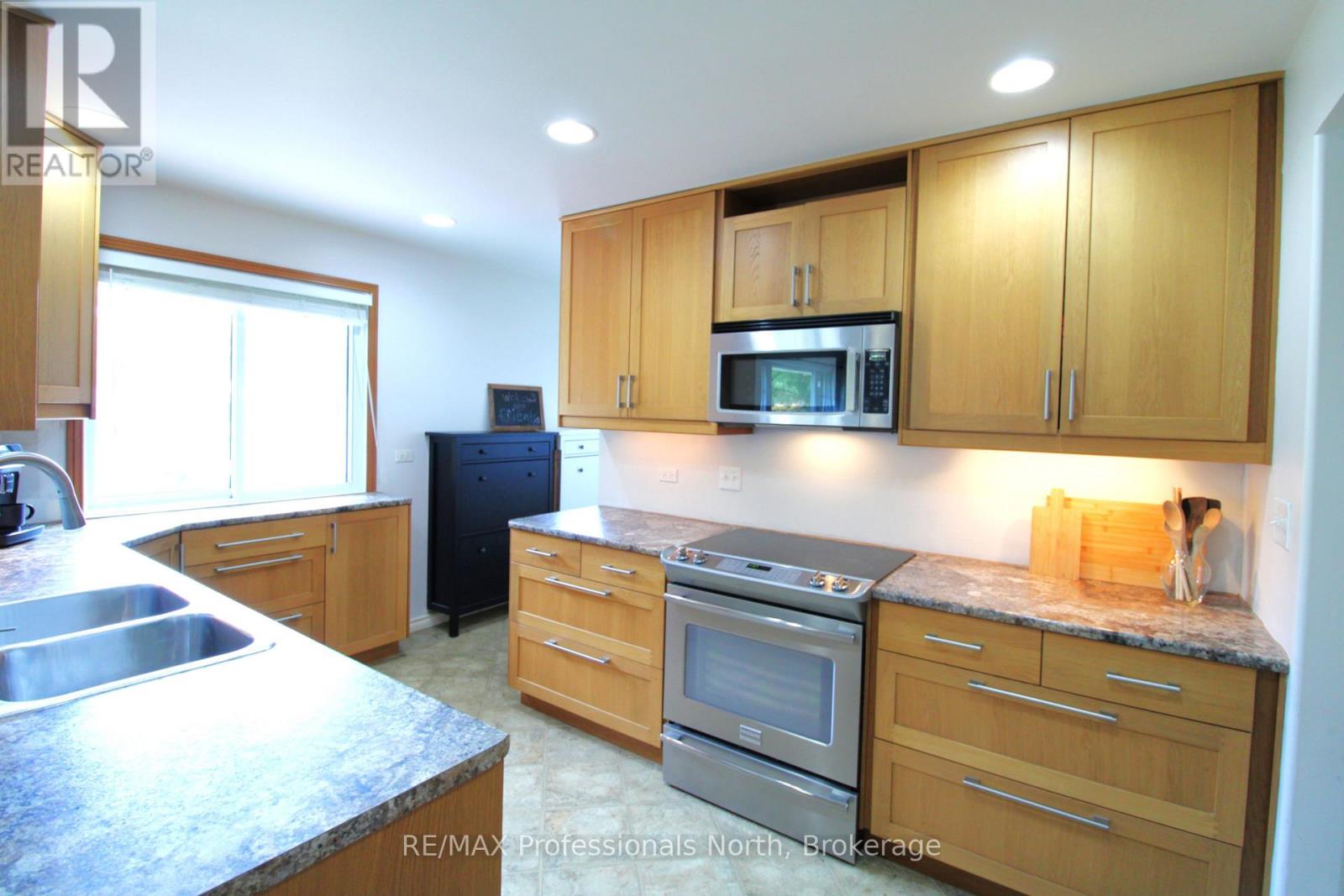 83 Pine Street, Bracebridge, Ontario  P1L 1K8 - Photo 32 - X13860834