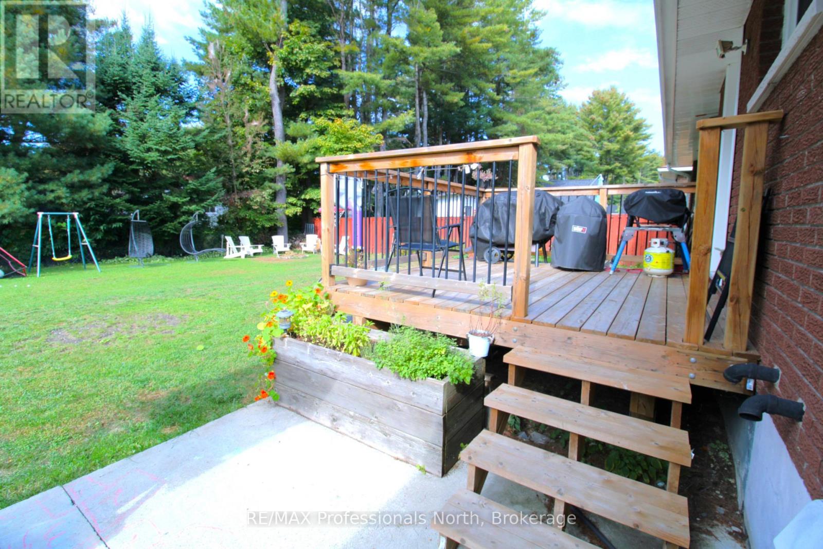 83 Pine Street, Bracebridge, Ontario  P1L 1K8 - Photo 5 - X13860834