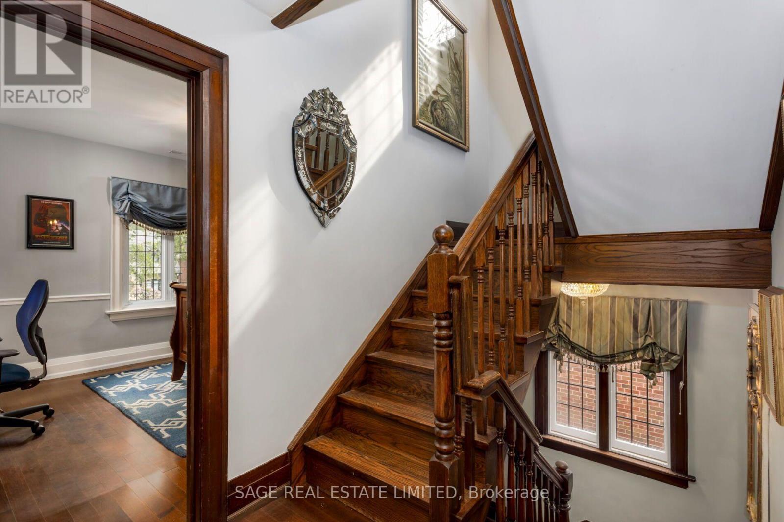 124 Brentwood Road N, Toronto, Ontario  M8X 2C6 - Photo 35 - W13860852