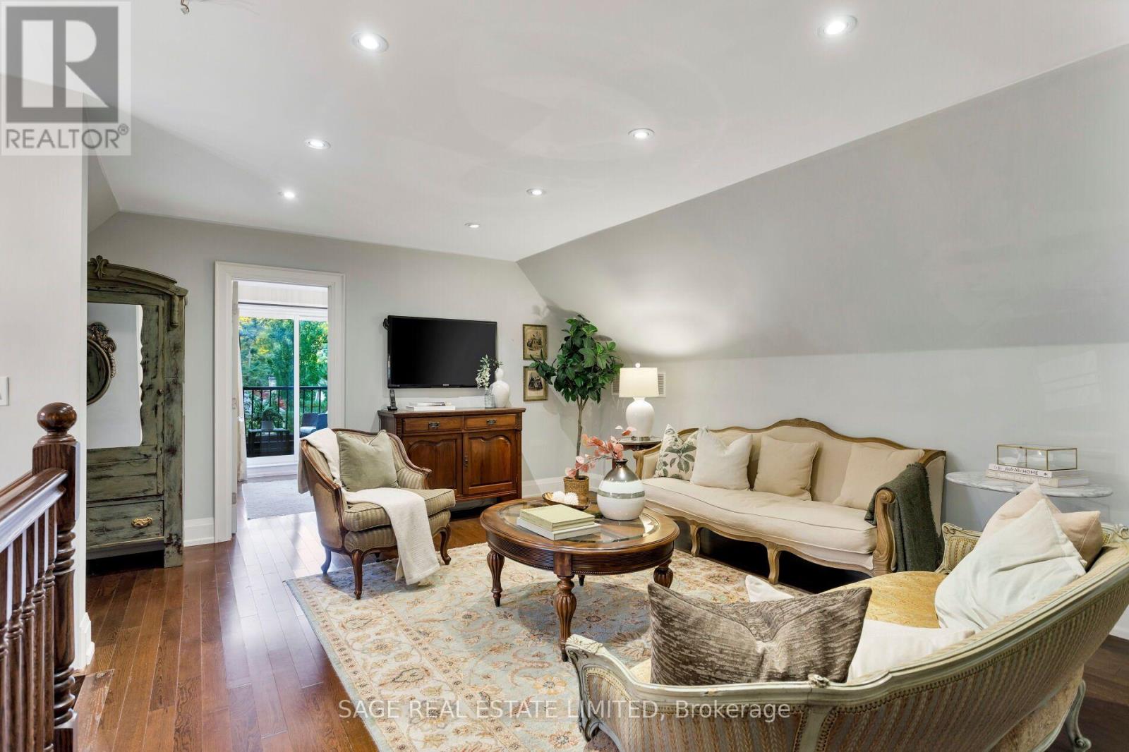 124 Brentwood Road N, Toronto, Ontario  M8X 2C6 - Photo 36 - W13860852