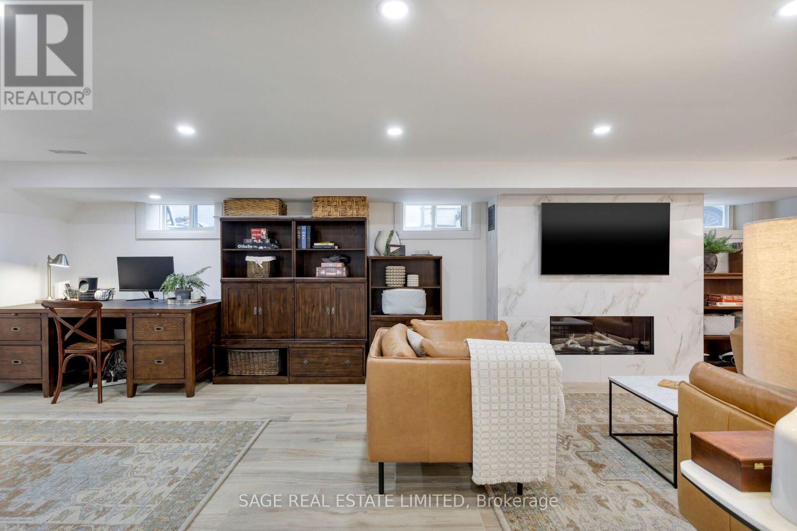124 Brentwood Road N, Toronto, Ontario  M8X 2C6 - Photo 41 - W13860852