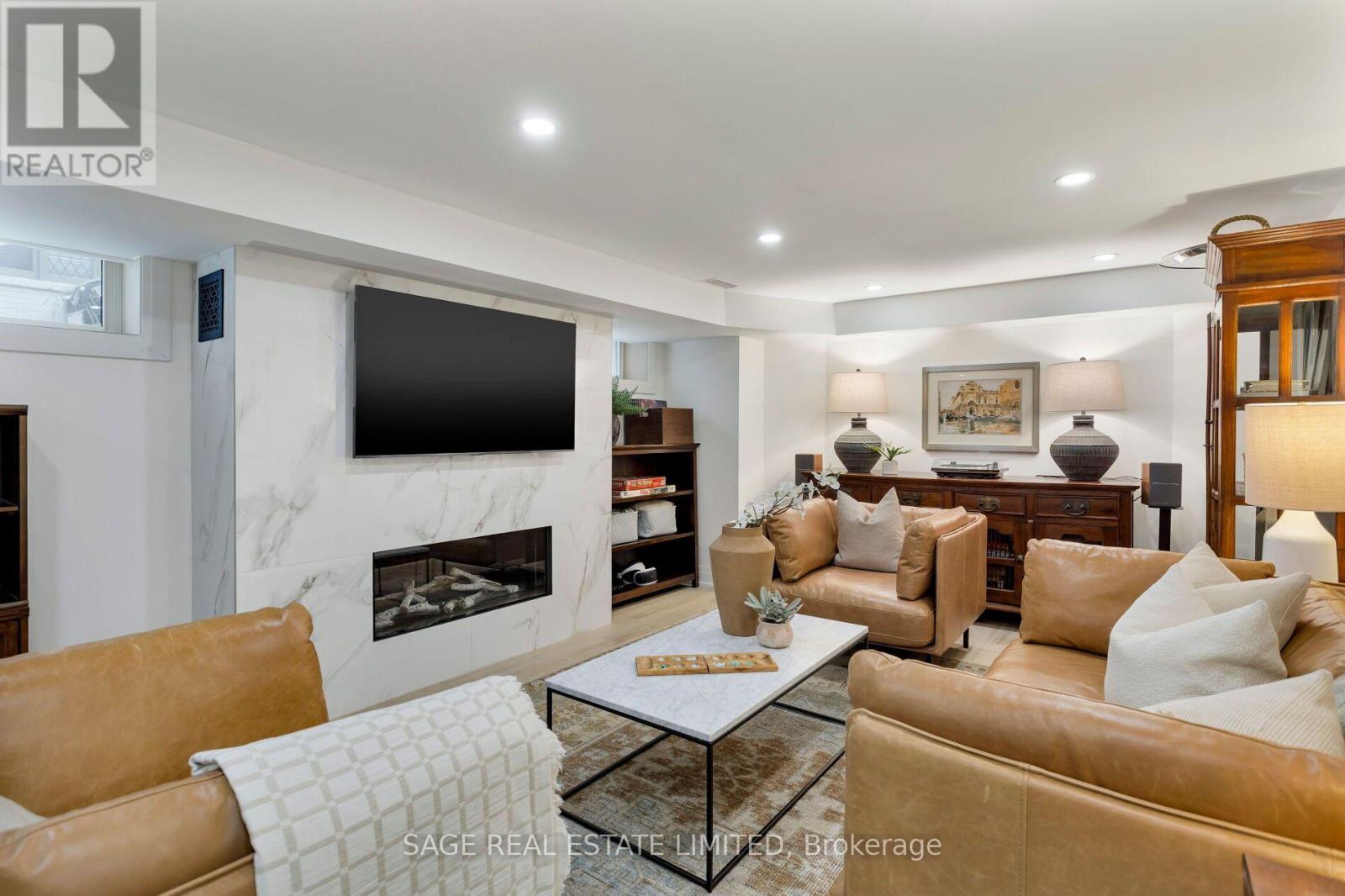 124 Brentwood Road N, Toronto, Ontario  M8X 2C6 - Photo 42 - W13860852