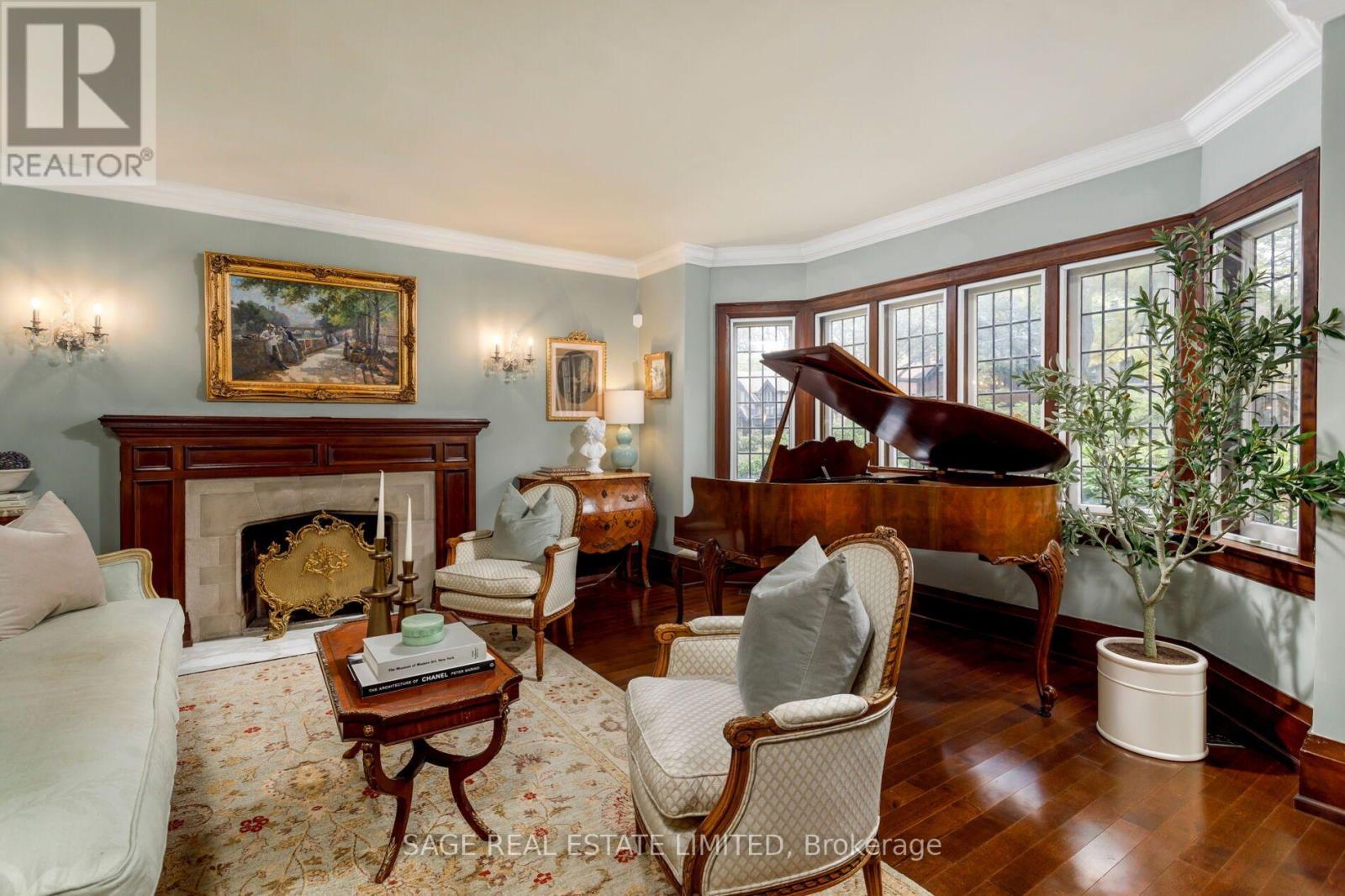 124 Brentwood Road N, Toronto, Ontario  M8X 2C6 - Photo 5 - W13860852