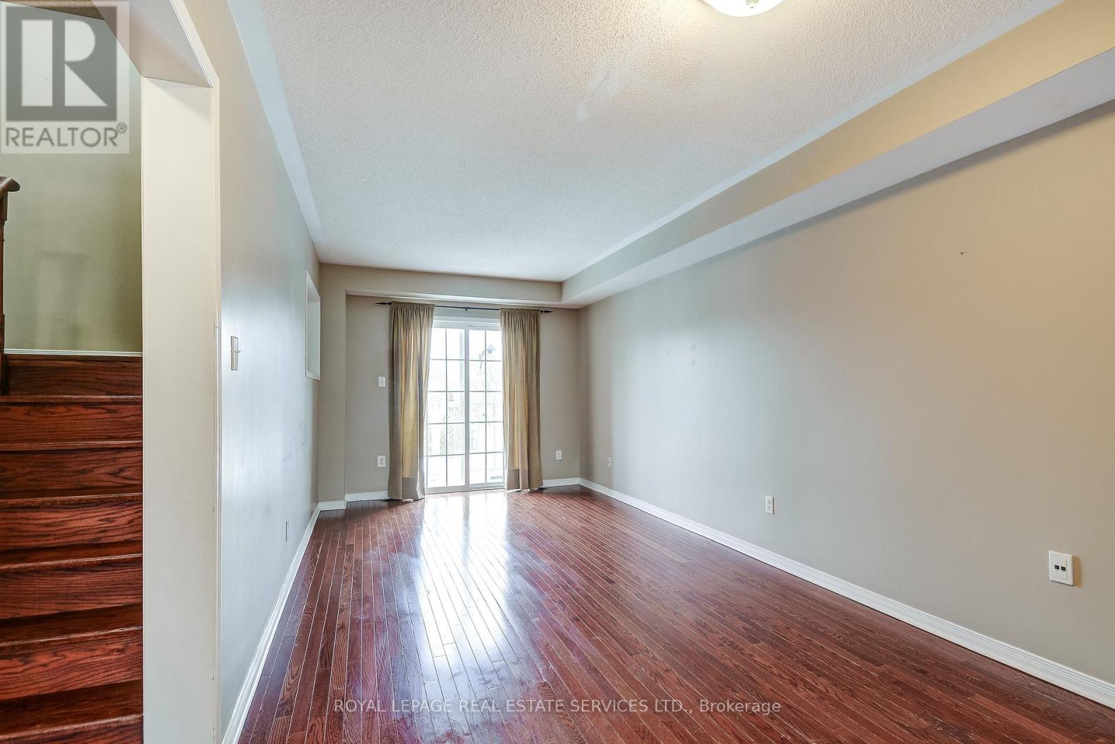2353 Saddlecreek Crescent, Oakville, Ontario  L6M 5J7 - Photo 5 - W13860862