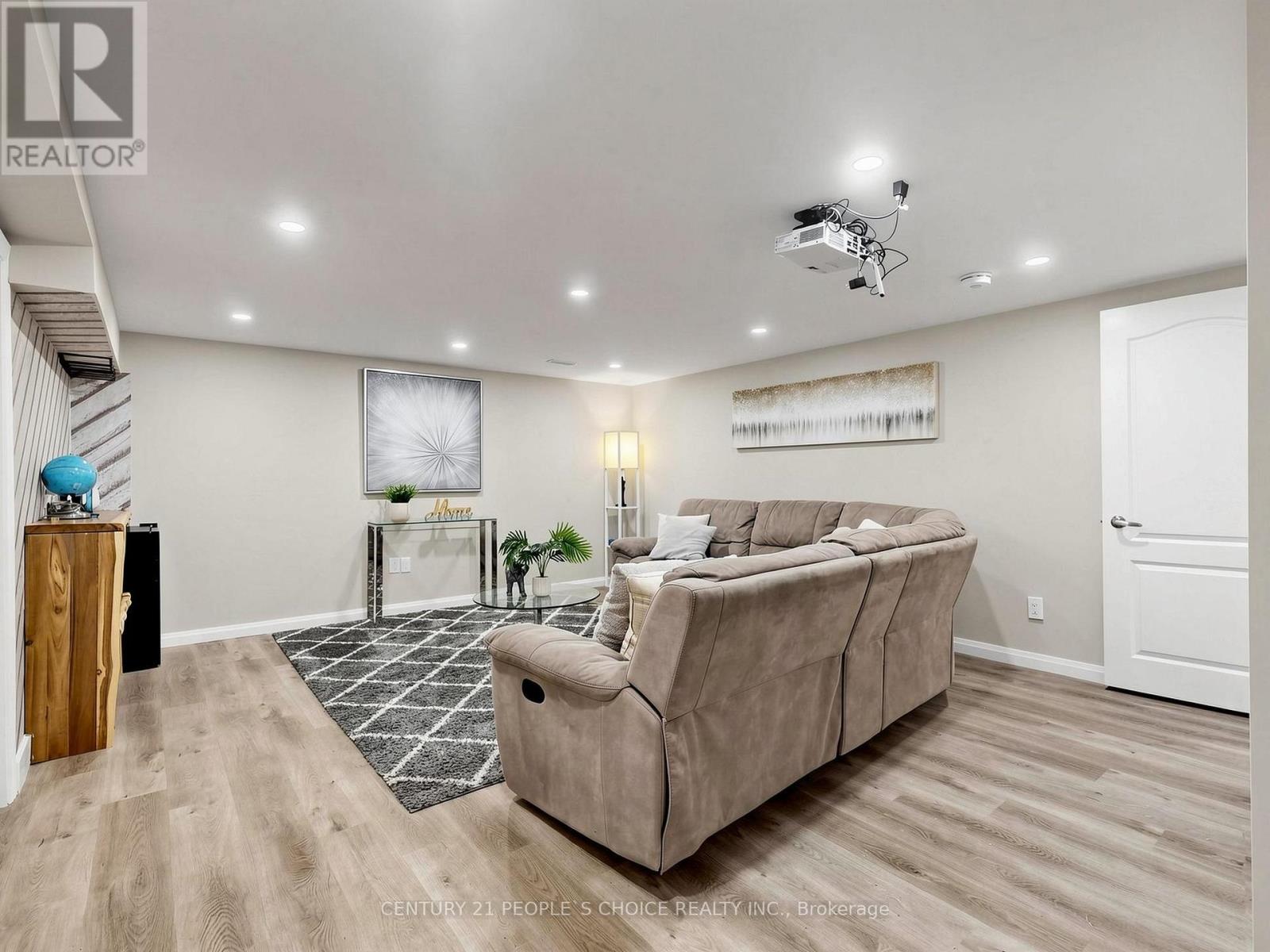 27 Matlock Avenue, Mississauga, Ontario  L5N 2P7 - Photo 30 - W13860916