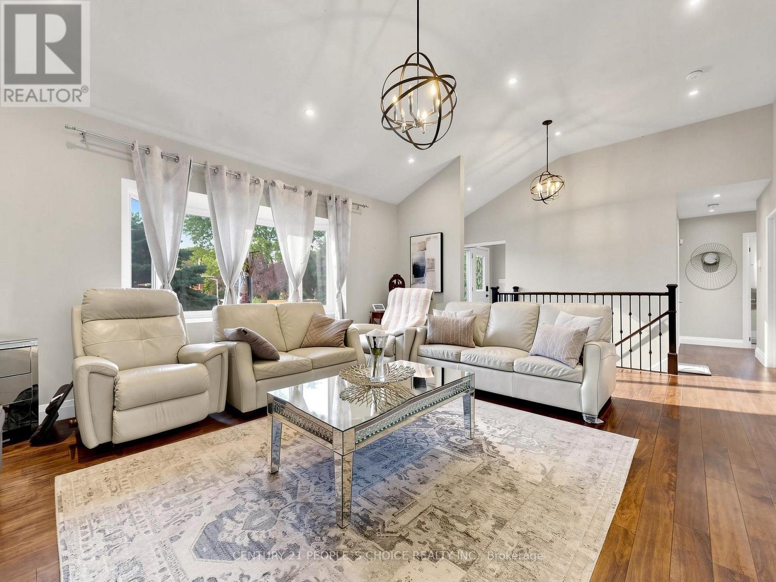 27 Matlock Avenue, Mississauga, Ontario  L5N 2P7 - Photo 6 - W13860916