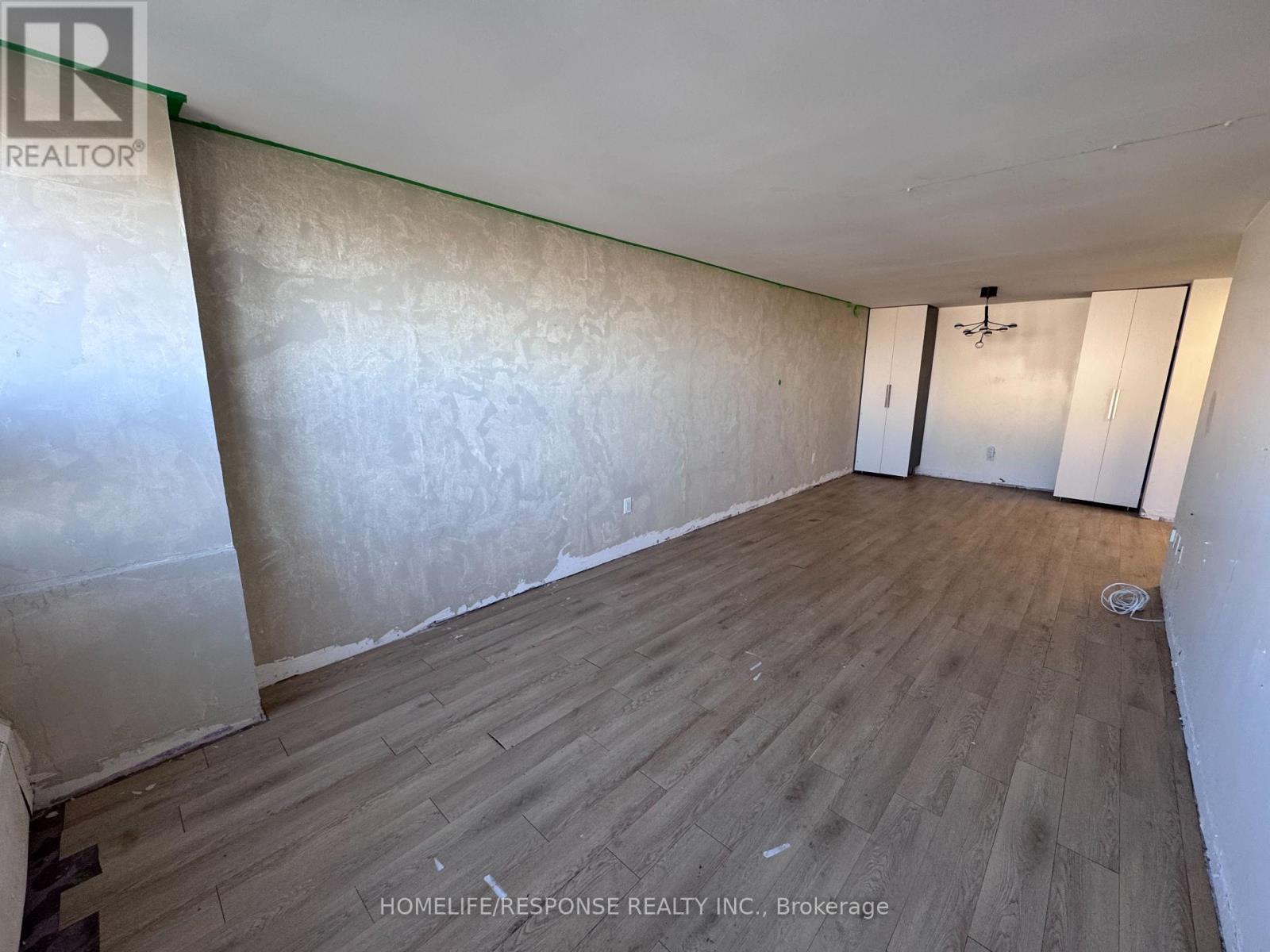 1903 - 390 Dixon Road, Toronto, Ontario  M9R 1T4 - Photo 6 - W13834628