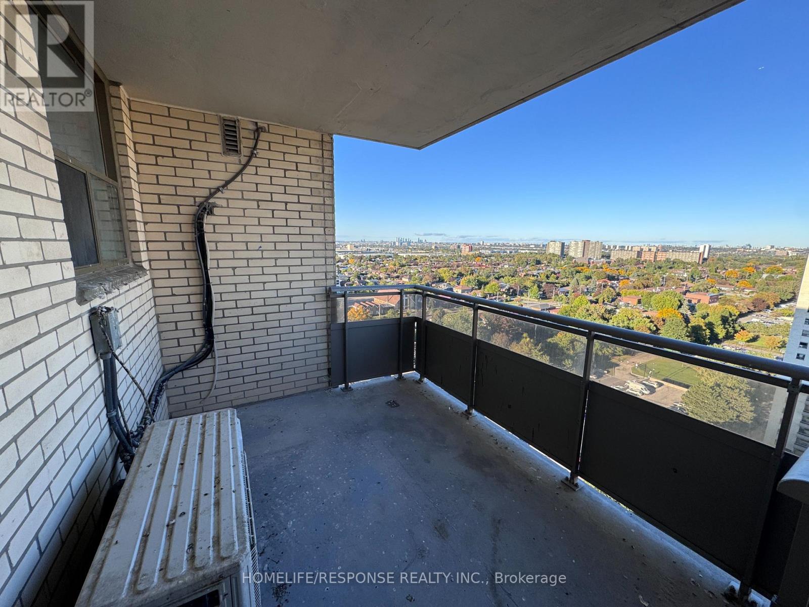 1903 - 390 Dixon Road, Toronto, Ontario  M9R 1T4 - Photo 13 - W13834628