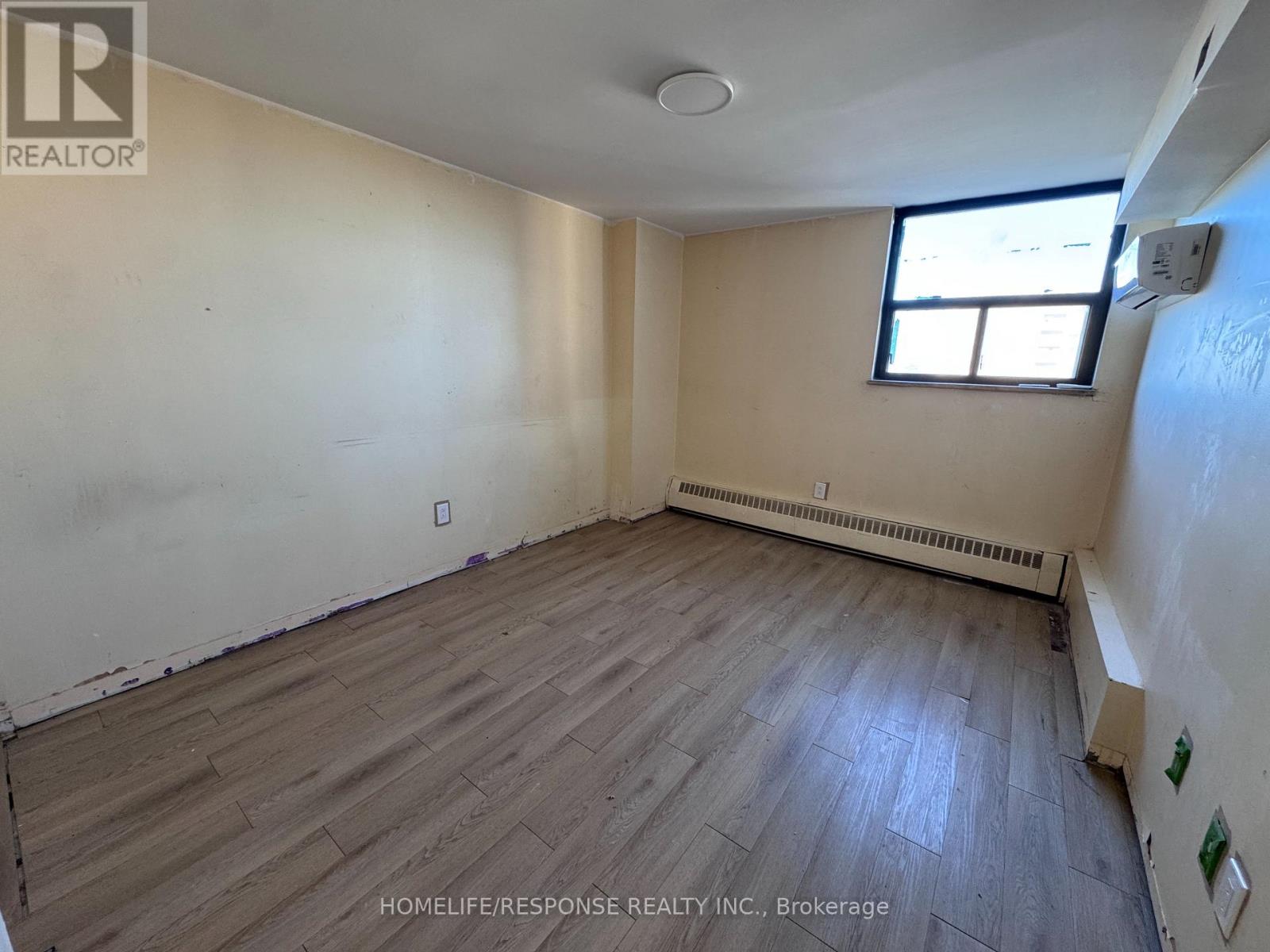 1903 - 390 Dixon Road, Toronto, Ontario  M9R 1T4 - Photo 9 - W13834628