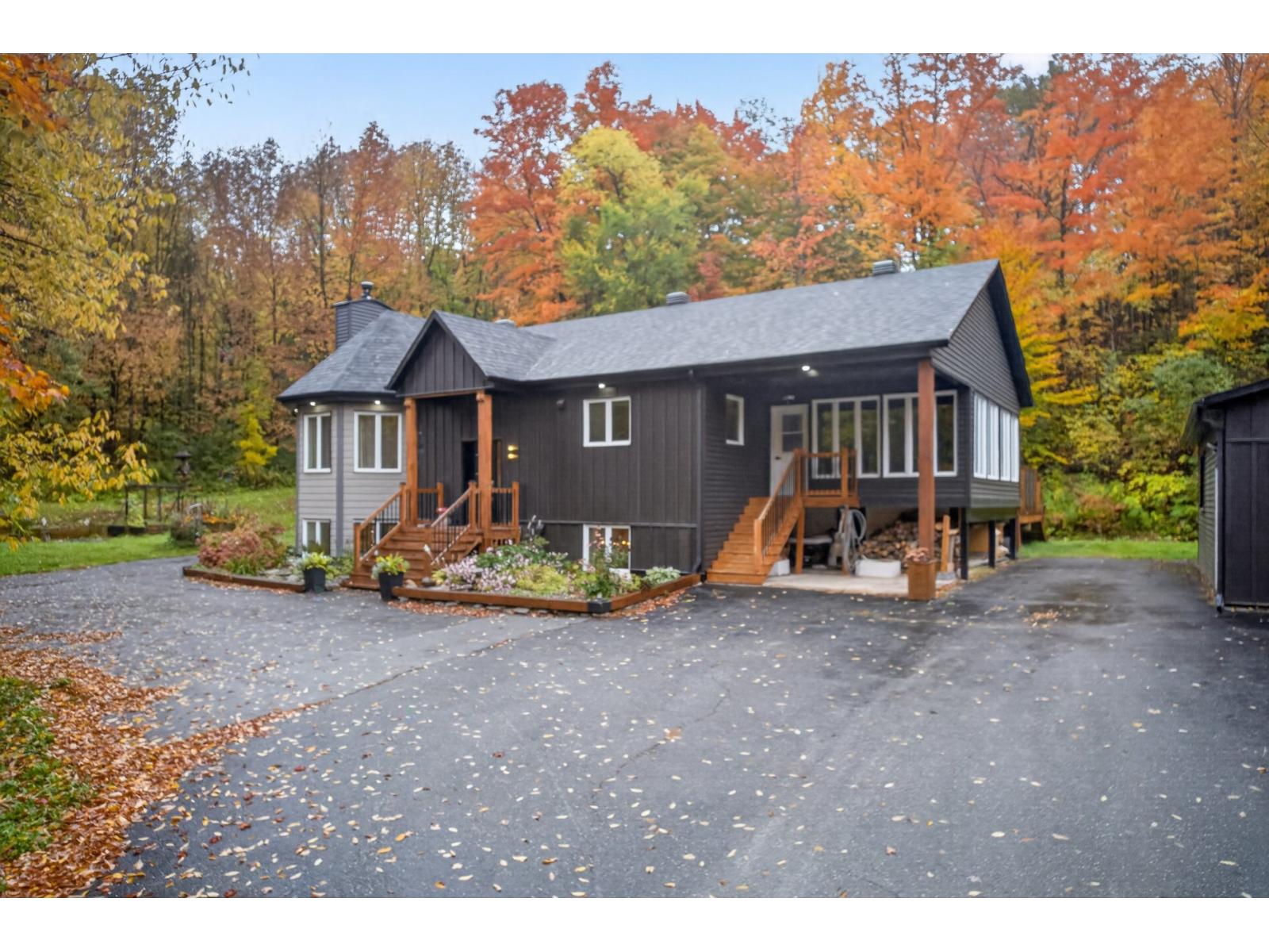 135 Ch. du Lac-Nick Bolton-Est Quebec Canada J0E1G0 2