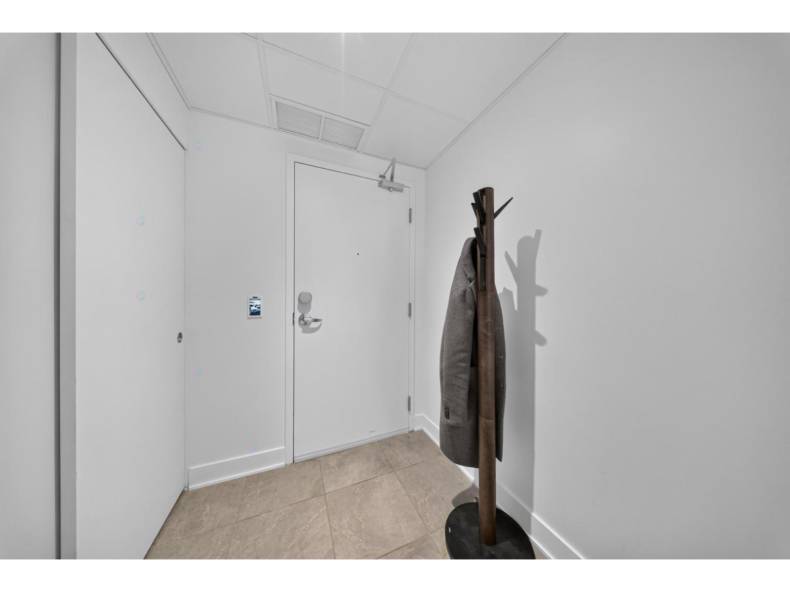 4240 Rue Augustin-Frigon|#118 Montréal (Rosemont/La Petite-Patrie) Quebec Canada H1Y0E4 2