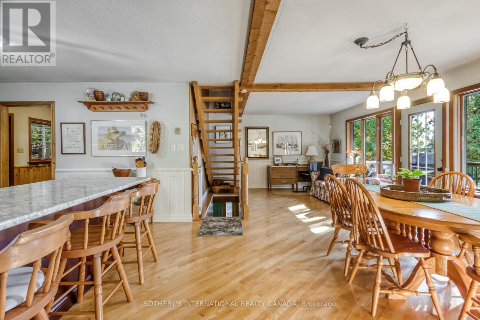 125 Lakeshore Road, Tehkummah, Ontario  P0P 2C0 - Photo 11 - X13860888