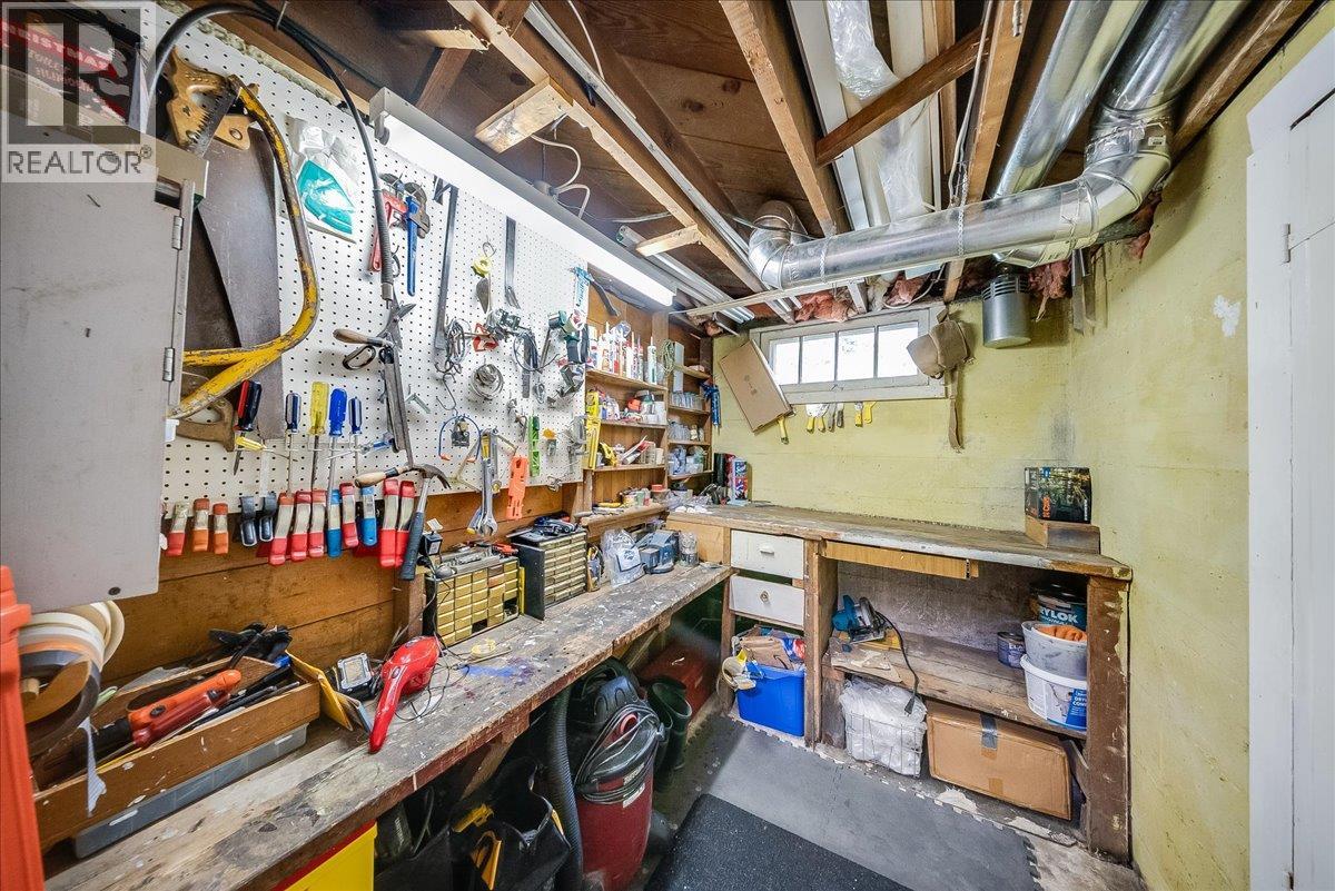 1760 Park Street, Rossland, British Columbia V0G 1Y0 - Photo 34 - 10402673