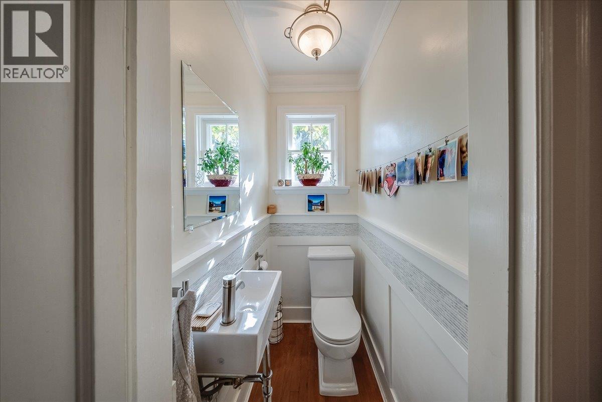 1760 Park Street, Rossland, British Columbia V0G 1Y0 - Photo 17 - 10402673