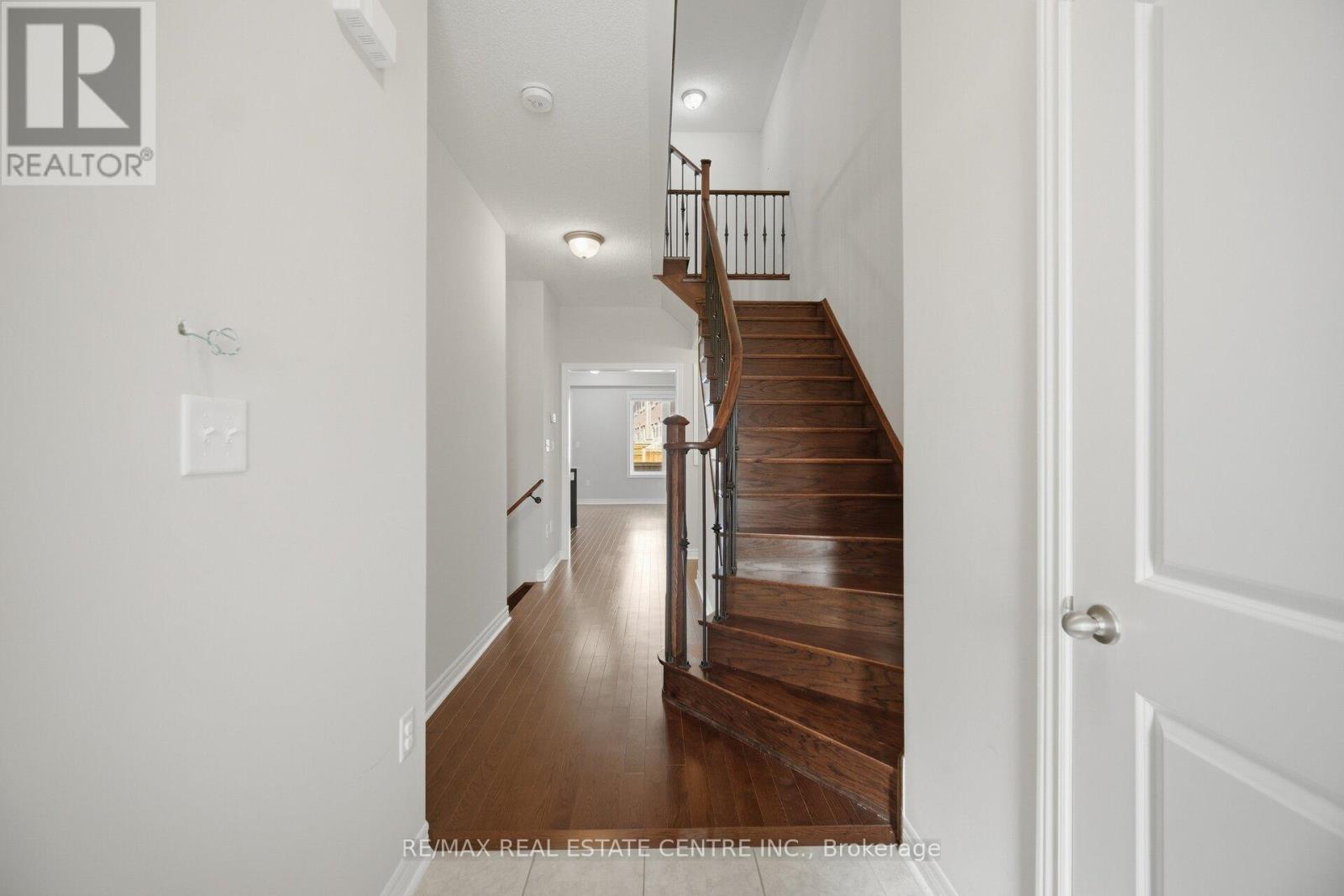 57 Benhurst Crescent, Brampton, Ontario  L7A 0B7 - Photo 6 - W13614242