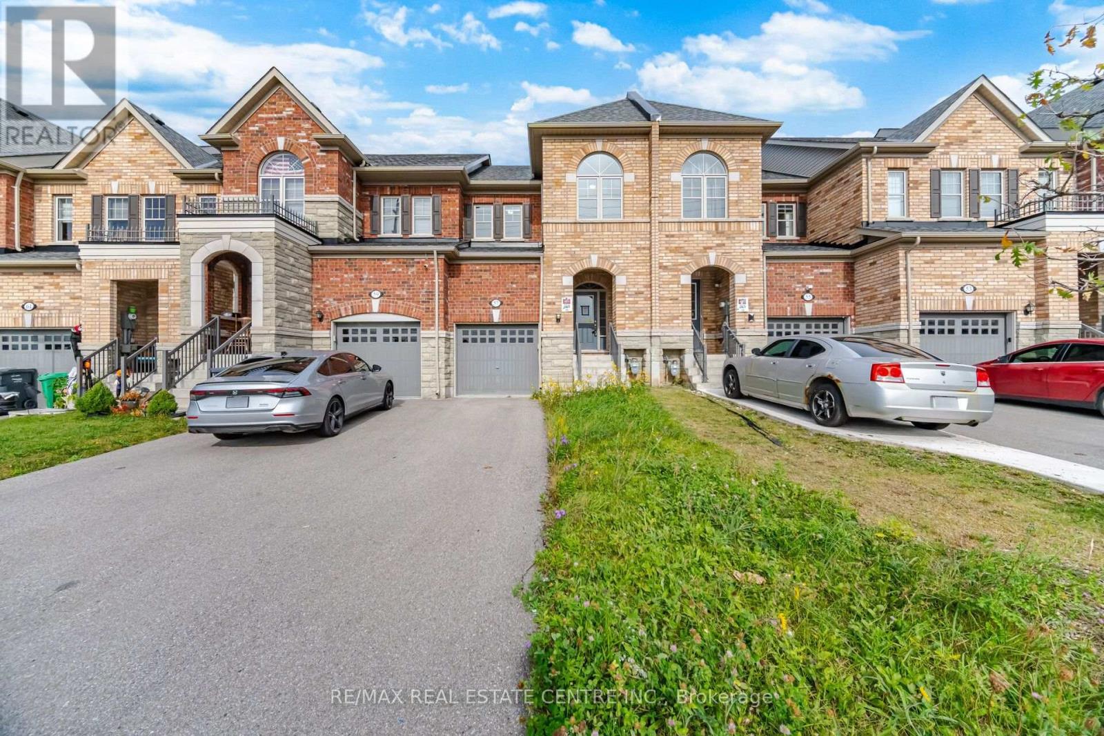 57 Benhurst Crescent, Brampton, Ontario  L7A 0B7 - Photo 3 - W13614242