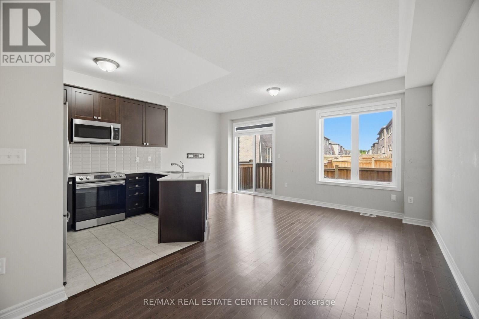 57 Benhurst Crescent, Brampton, Ontario  L7A 0B7 - Photo 9 - W13614242