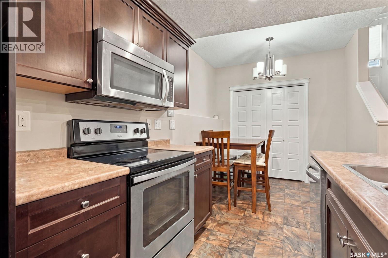 919 Kolynchuk Bend, Saskatoon, Saskatchewan  S7T 0V9 - Photo 37 - SK050317