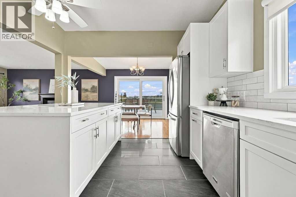 6051 Dalgetty Drive NW, Calgary, Alberta  T3A 1J4 - Photo 14 - A2320900