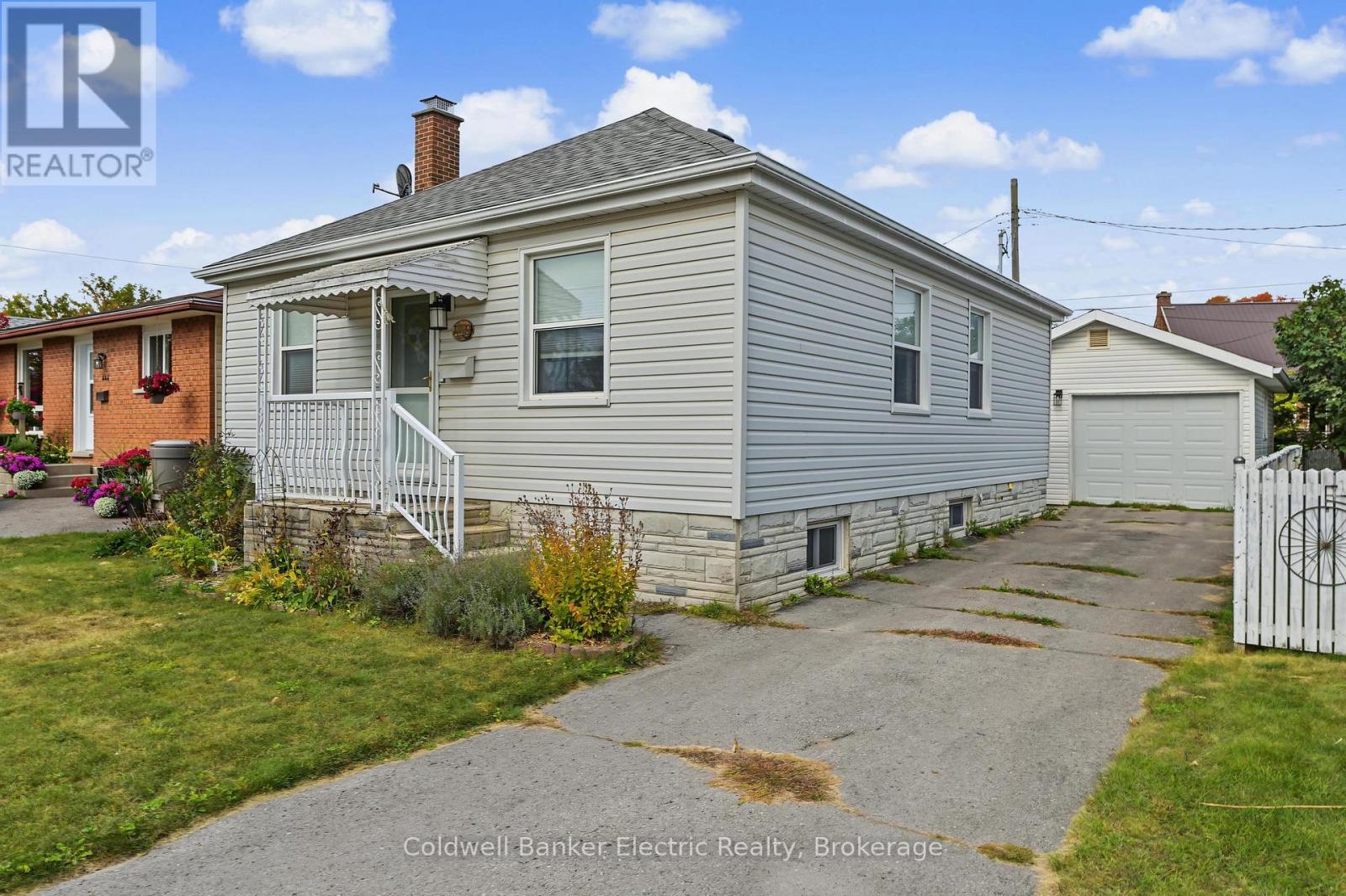 440 Howden Street, Peterborough, Ontario  K9J 4B3 - Photo 2 - X13861036