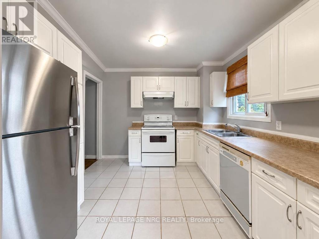 51 Stanmary Drive, St. Catharines, Ontario  L2N 5T6 - Photo 10 - X13861108