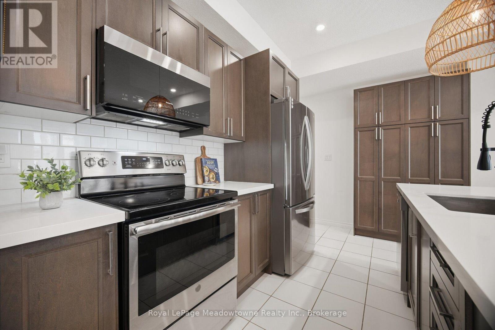 55 - 445 Ontario Street S, Milton, Ontario  L9T 9K3 - Photo 7 - W13860956