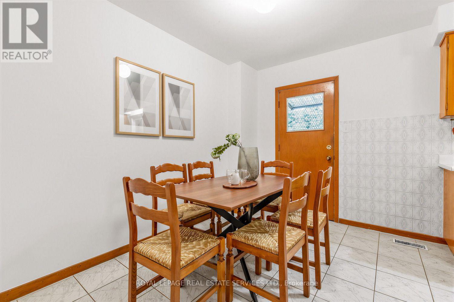 39 Albertus Avenue, Toronto, Ontario  M4R 1J5 - Photo 13 - C13861014