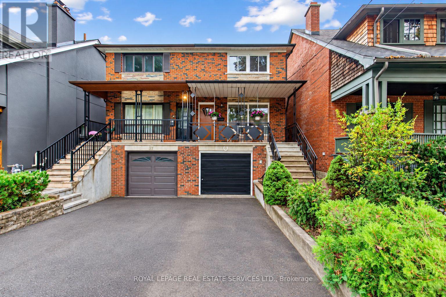 39 Albertus Avenue, Toronto, Ontario  M4R 1J5 - Photo 2 - C13861014