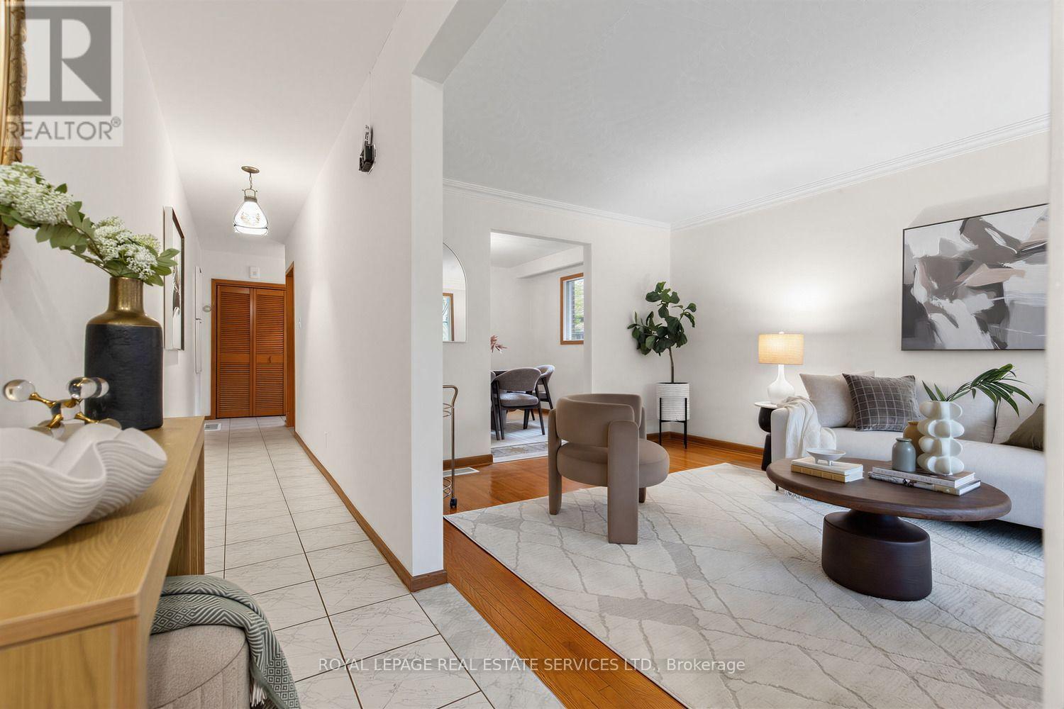 39 Albertus Avenue, Toronto, Ontario  M4R 1J5 - Photo 4 - C13861014