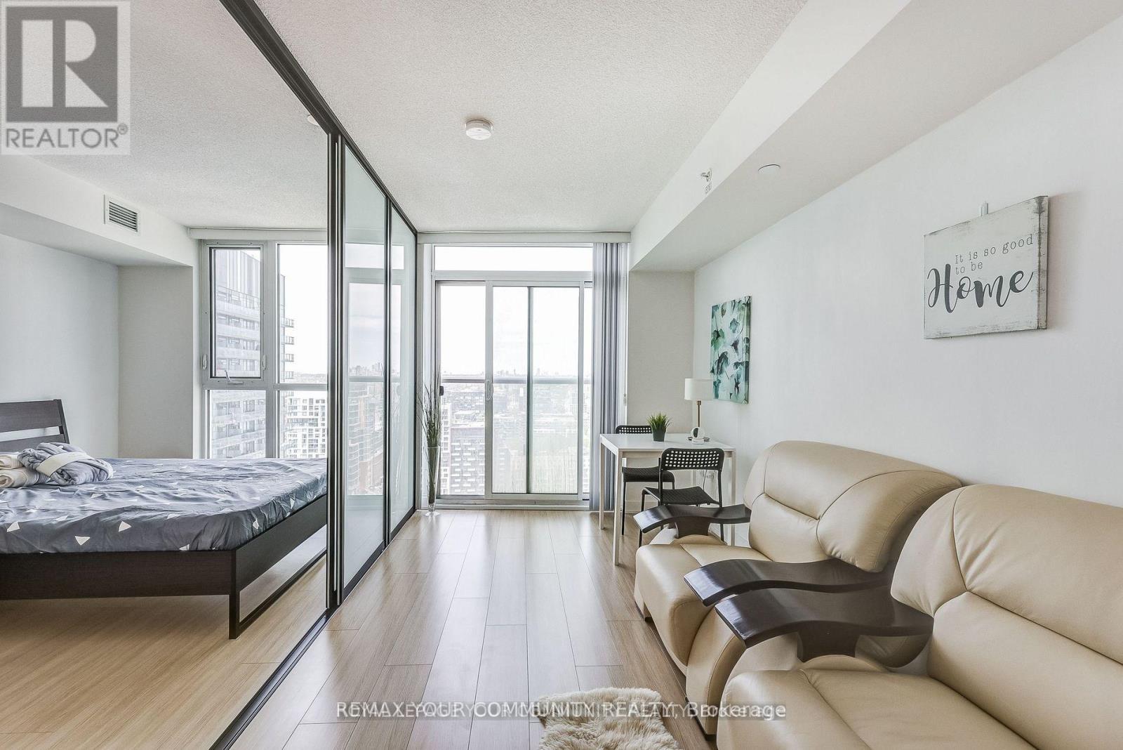 3208 - 85 Queens Wharf Road, Toronto, Ontario  M5V 0J9 - Photo 2 - C13861220