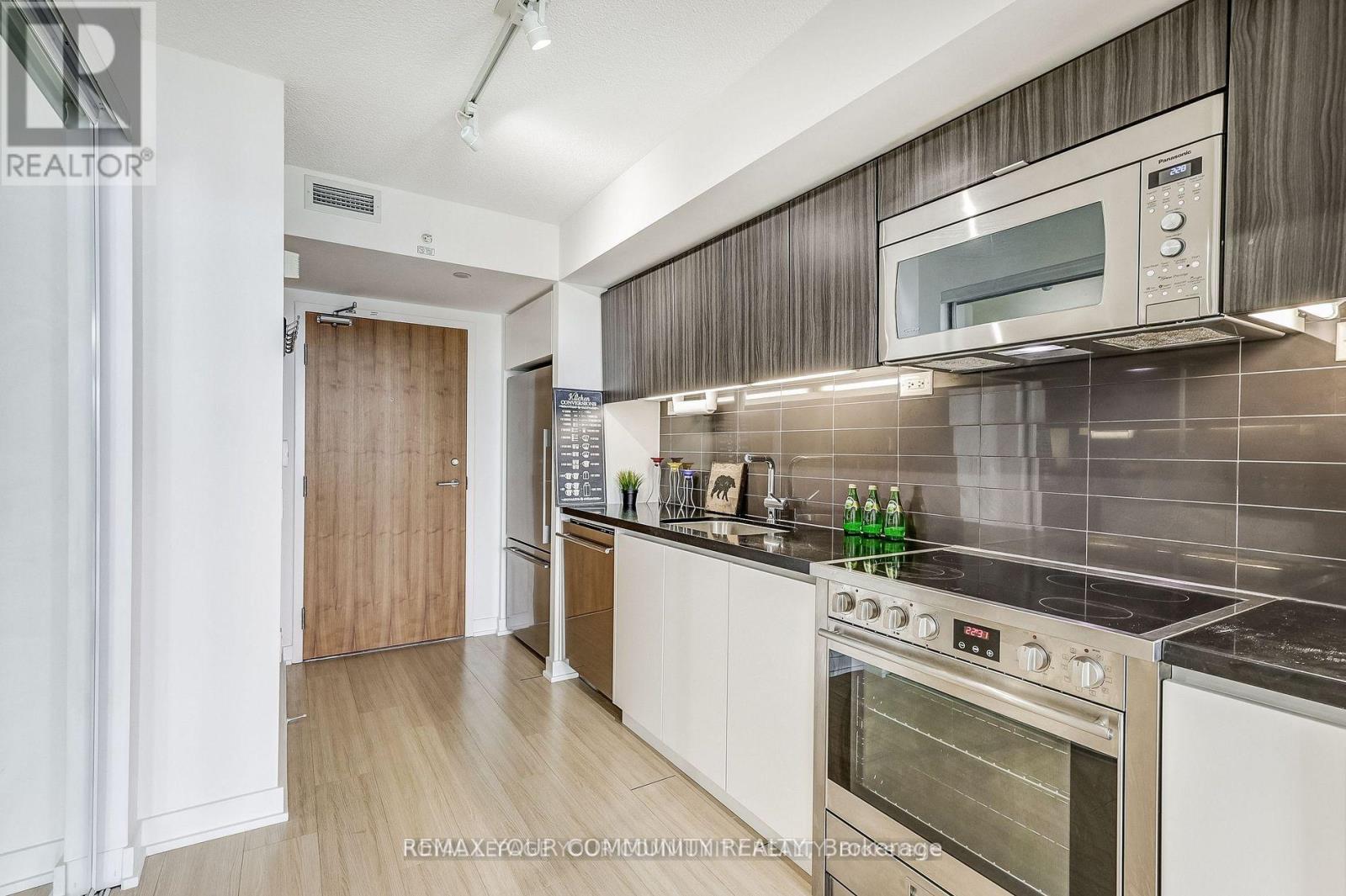 3208 - 85 Queens Wharf Road, Toronto, Ontario  M5V 0J9 - Photo 4 - C13861220