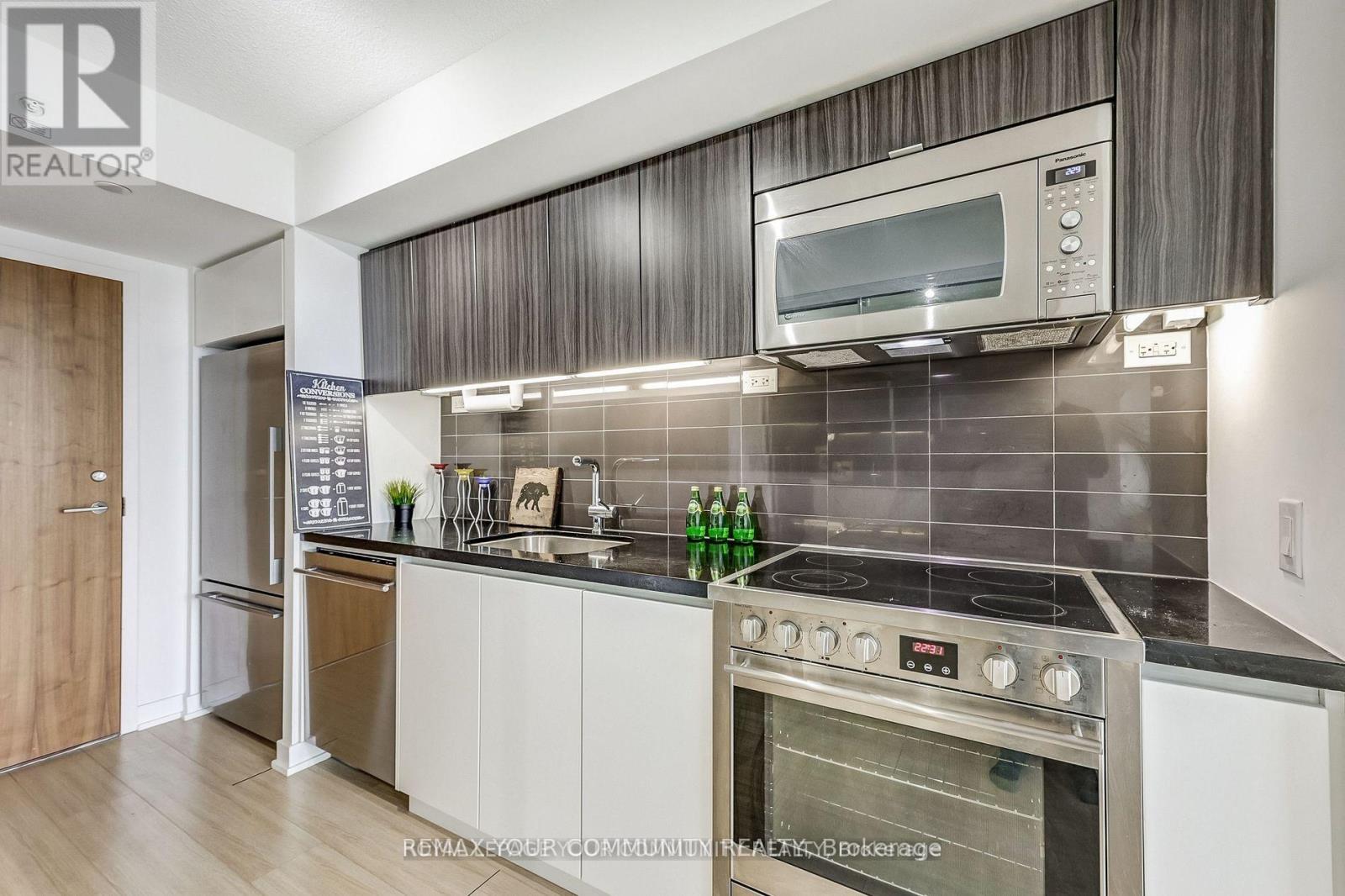 3208 - 85 Queens Wharf Road, Toronto, Ontario  M5V 0J9 - Photo 5 - C13861220
