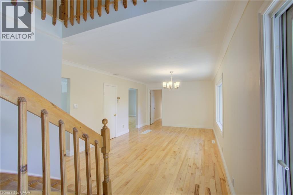 24 Valewood Place, Kitchener, Ontario  N2H 4N6 - Photo 8 - 40866834
