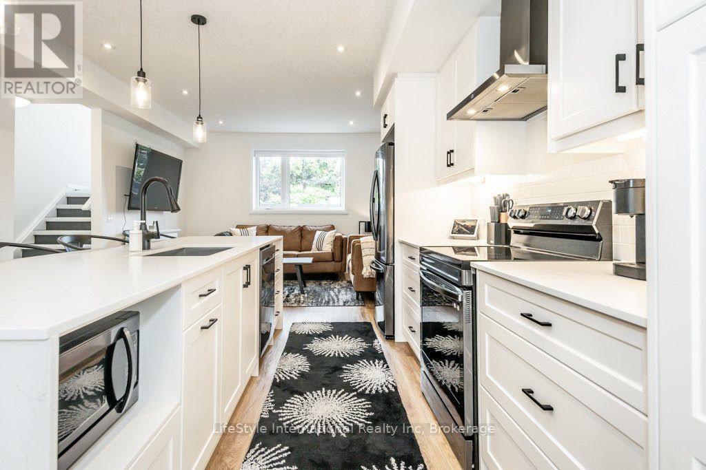 32 Duggan Lane, Guelph, Ontario  N1L 0R2 - Photo 18 - X13861180