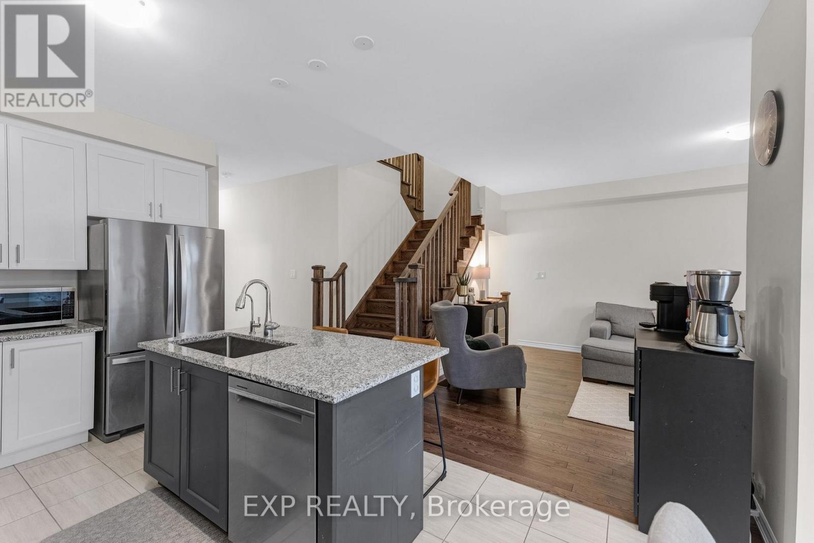 18 Hough Lane, Ajax, Ontario  L1T 0N6 - Photo 13 - E13860950