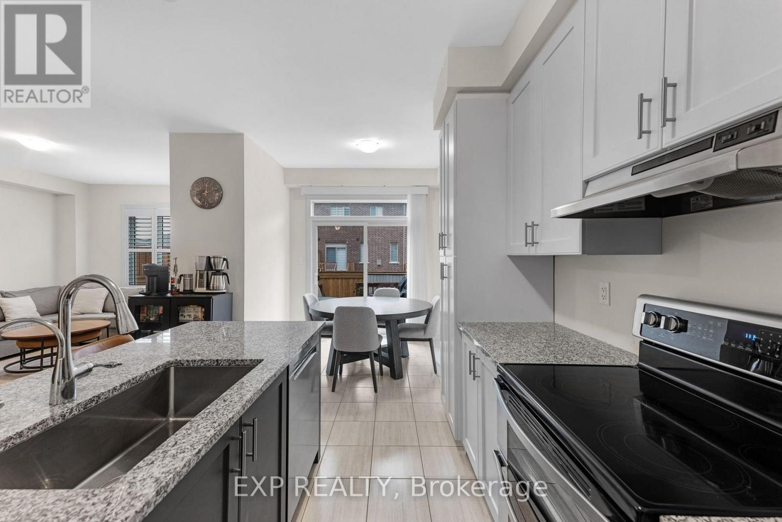 18 Hough Lane, Ajax, Ontario  L1T 0N6 - Photo 14 - E13860950