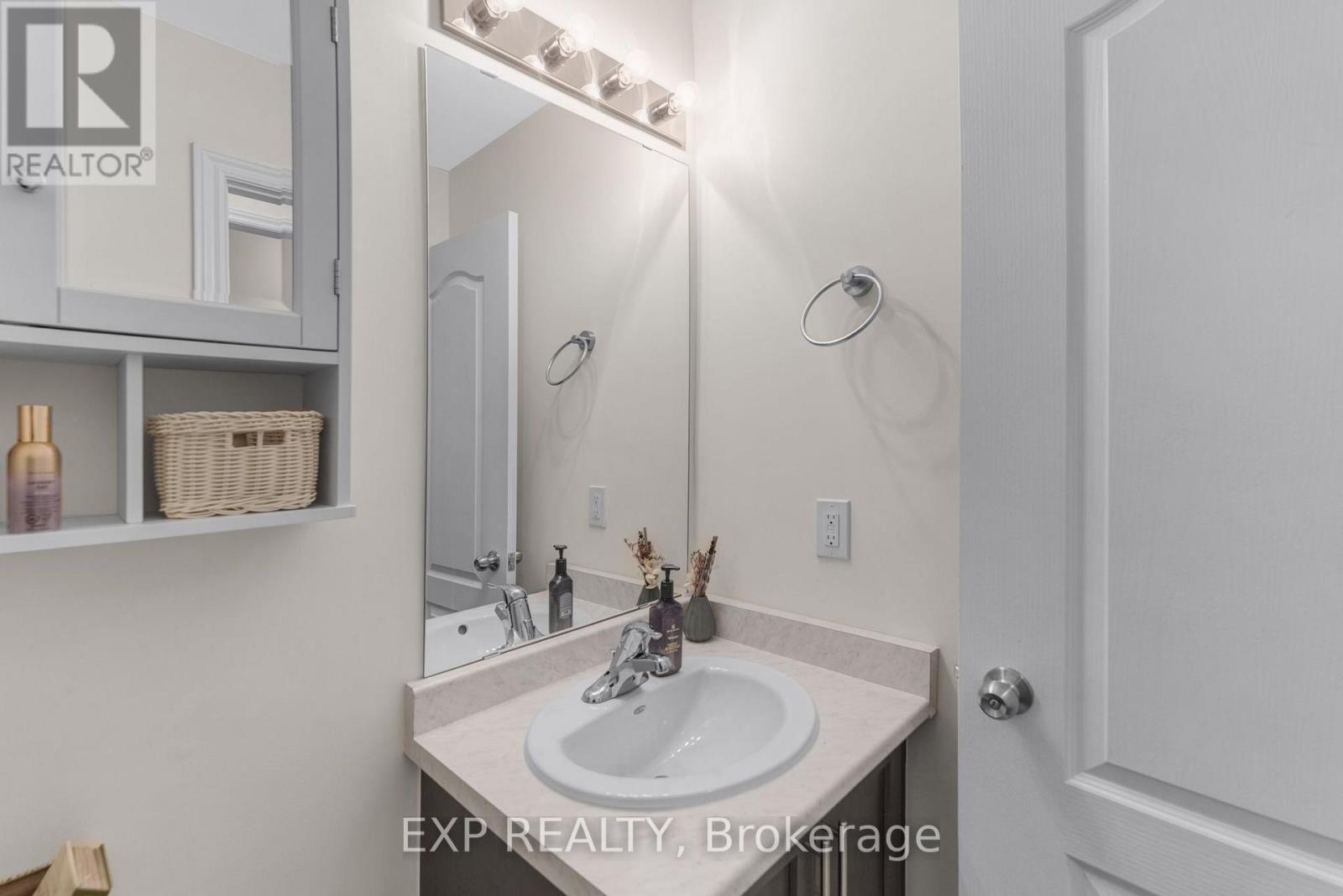 18 Hough Lane, Ajax, Ontario  L1T 0N6 - Photo 20 - E13860950