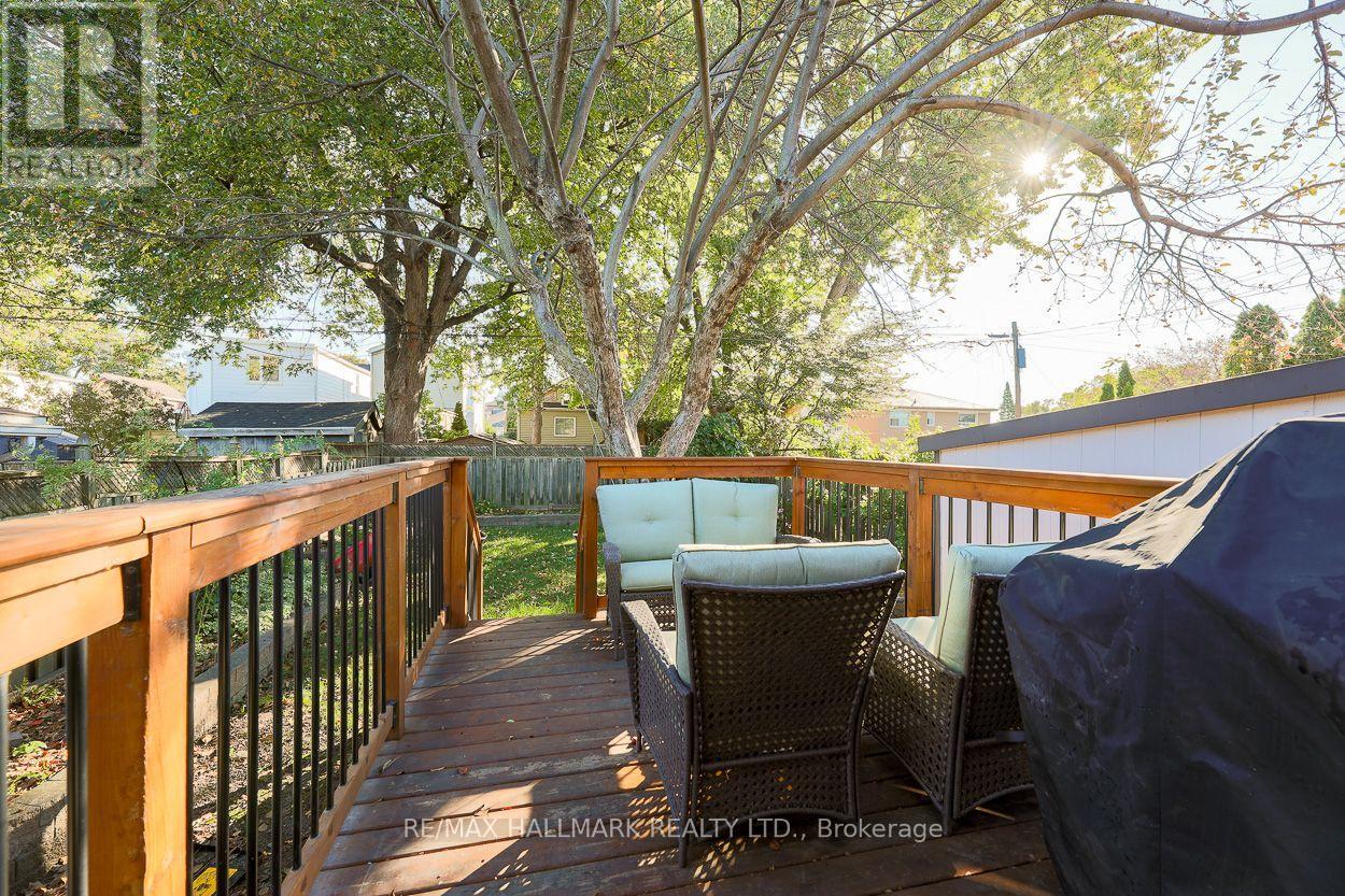 5a Scotia Avenue, Toronto, Ontario  M1L 4E4 - Photo 14 - E13861056