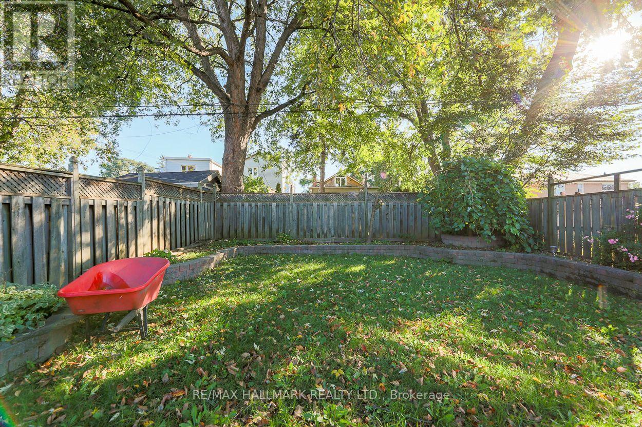 5a Scotia Avenue, Toronto, Ontario  M1L 4E4 - Photo 15 - E13861056
