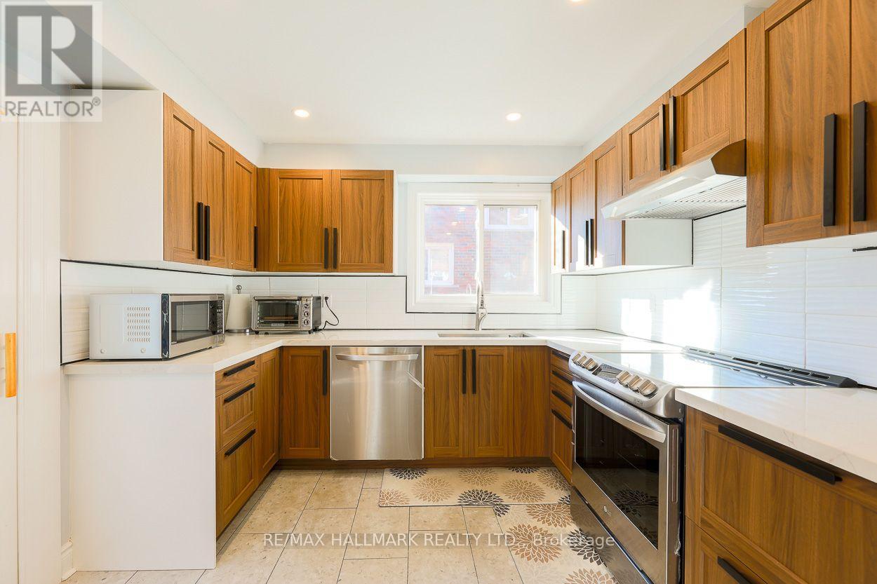 5a Scotia Avenue, Toronto, Ontario  M1L 4E4 - Photo 7 - E13861056