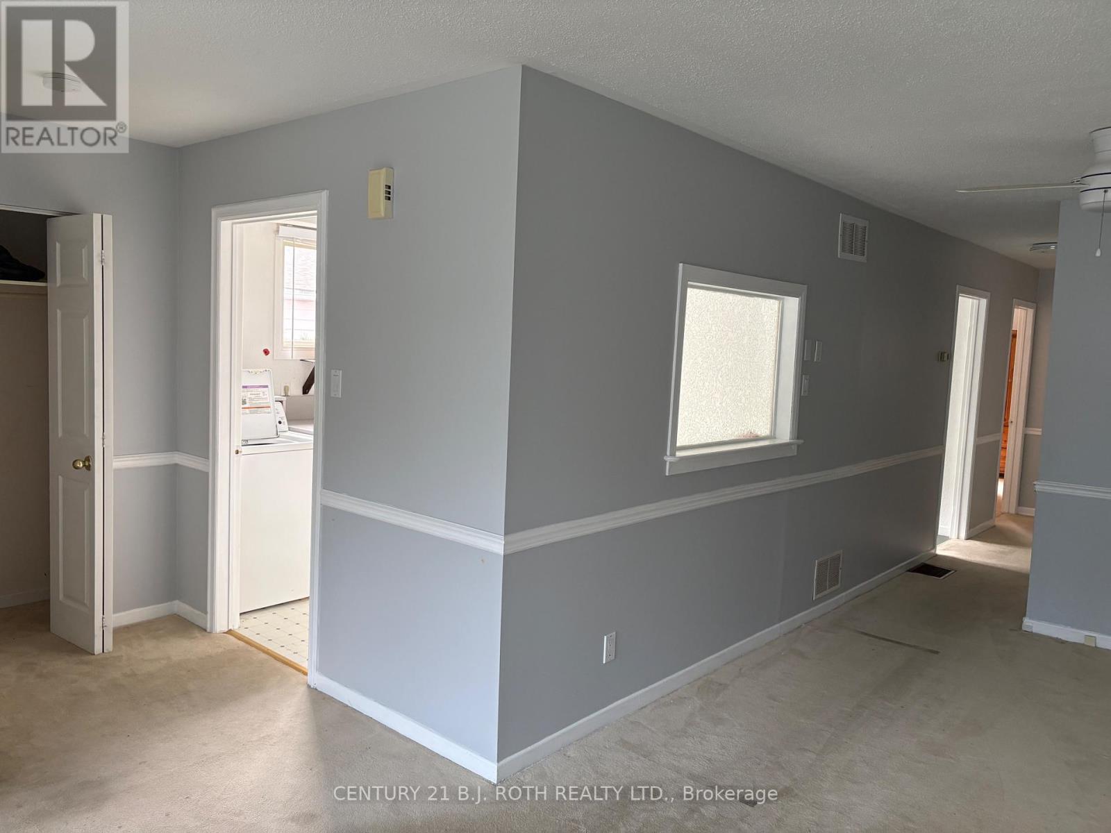 33 Beaumaur Drive, Penetanguishene, Ontario  L9M 1V7 - Photo 8 - S13716254