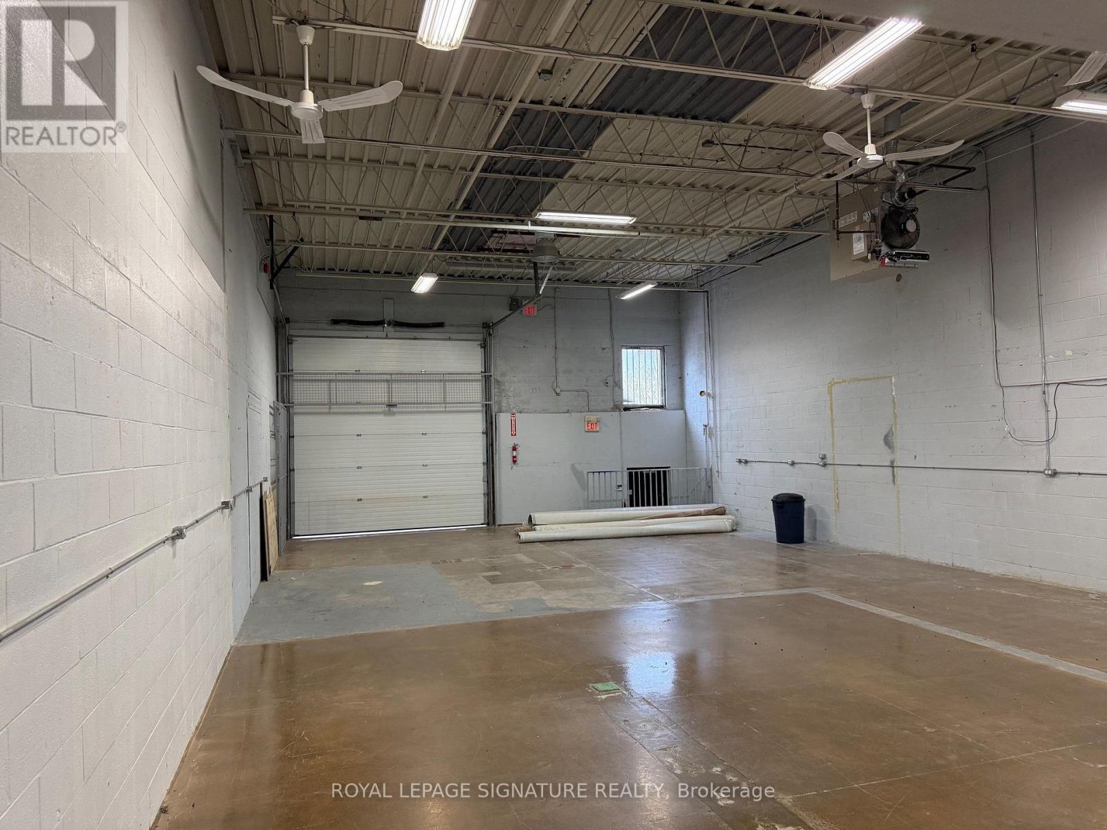 6 - 2422 Dunwin Drive, Mississauga, Ontario  L5L 1J9 - Photo 4 - W13083898