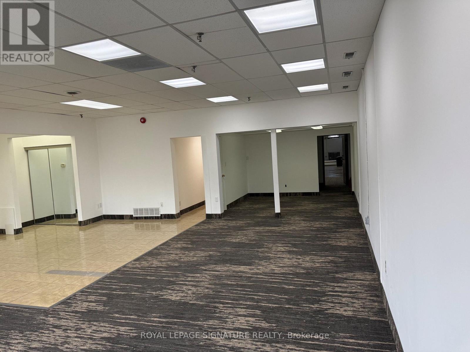 6 - 2422 Dunwin Drive, Mississauga, Ontario  L5L 1J9 - Photo 2 - W13083898