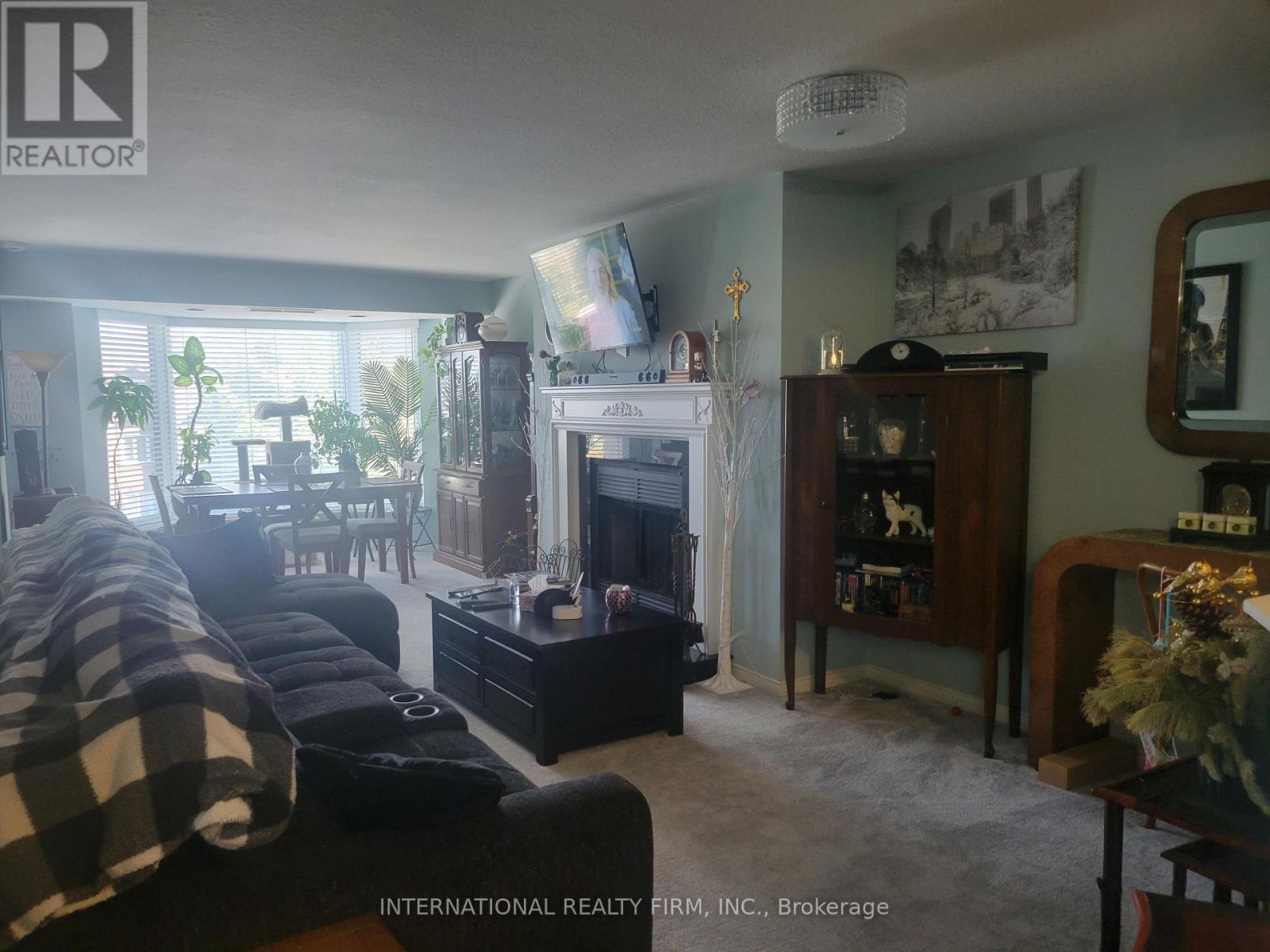 310 - 85 Wellington Street W, Aurora, Ontario  L4G 2P2 - Photo 4 - N13860996
