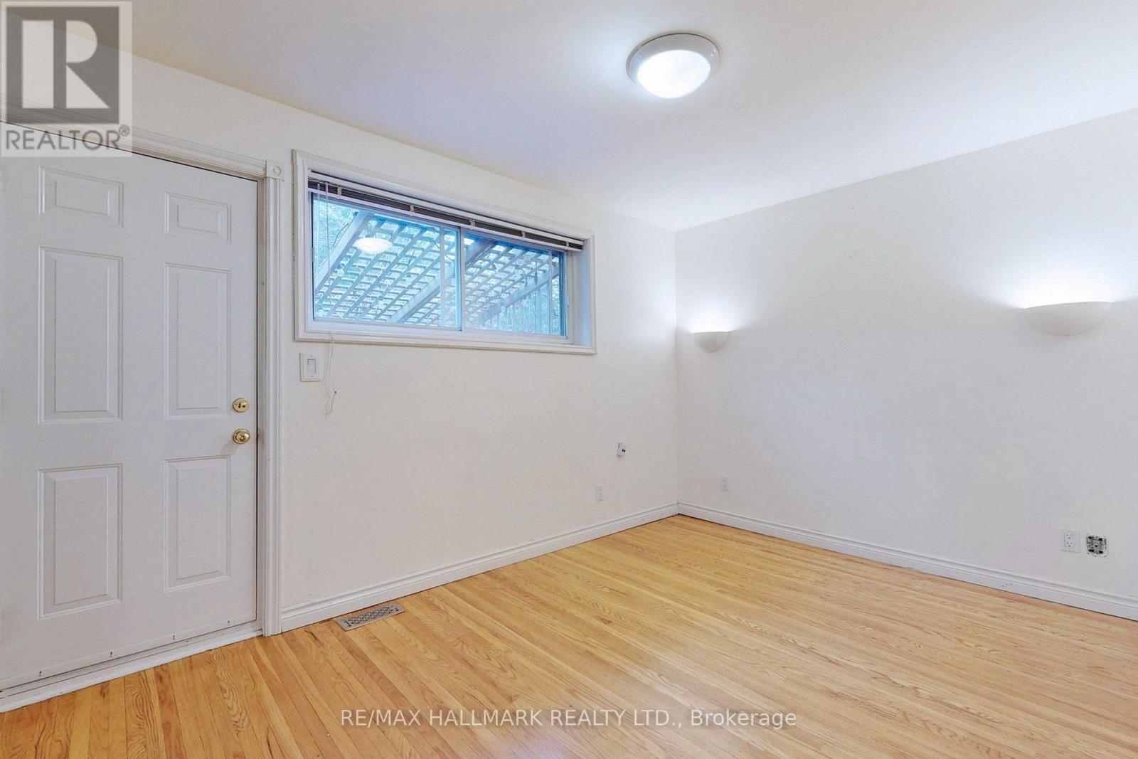 16 Knowles Crescent, Aurora, Ontario  L4G 1Z7 - Photo 13 - N13861002
