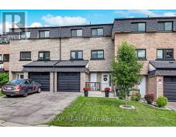6 POPLAR CRESCENT, Aurora, Ontario