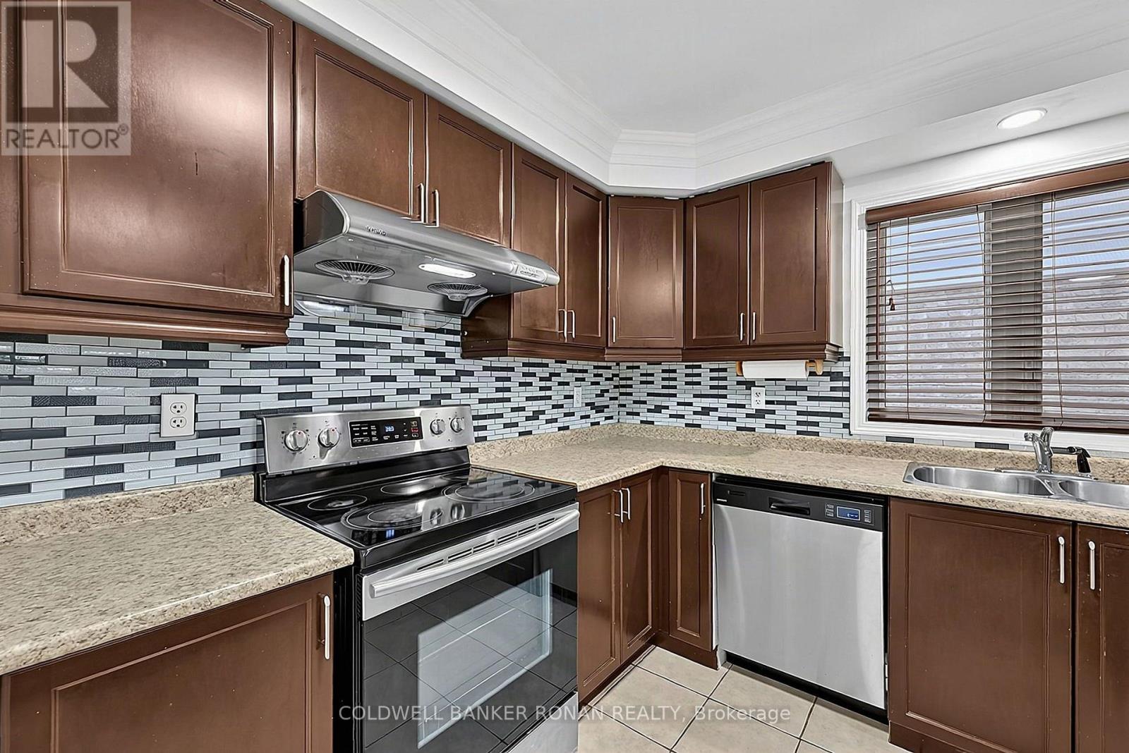 76 John W Taylor Avenue, New Tecumseth, Ontario  L9R 0C9 - Photo 13 - N13861148