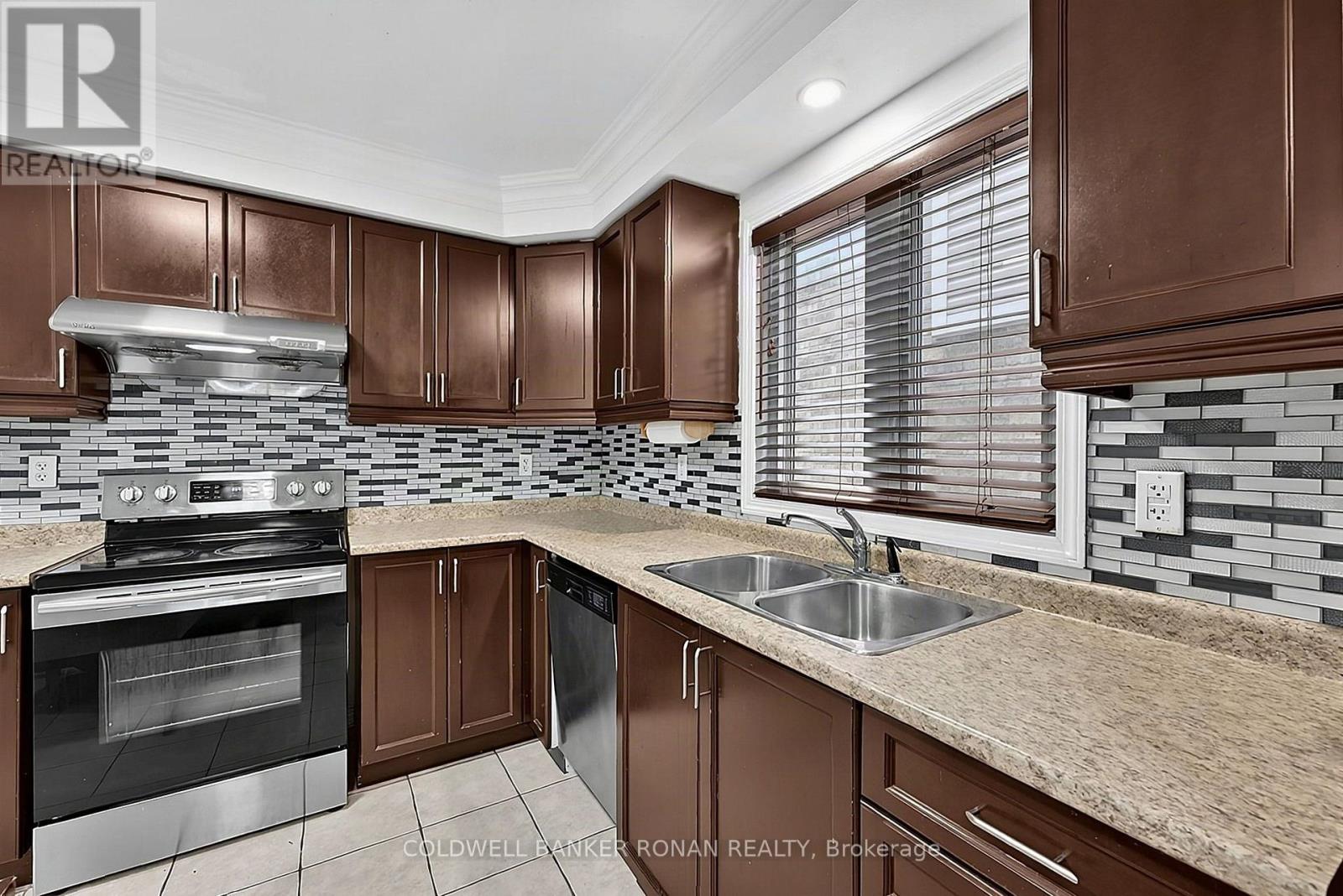 76 John W Taylor Avenue, New Tecumseth, Ontario  L9R 0C9 - Photo 16 - N13861148